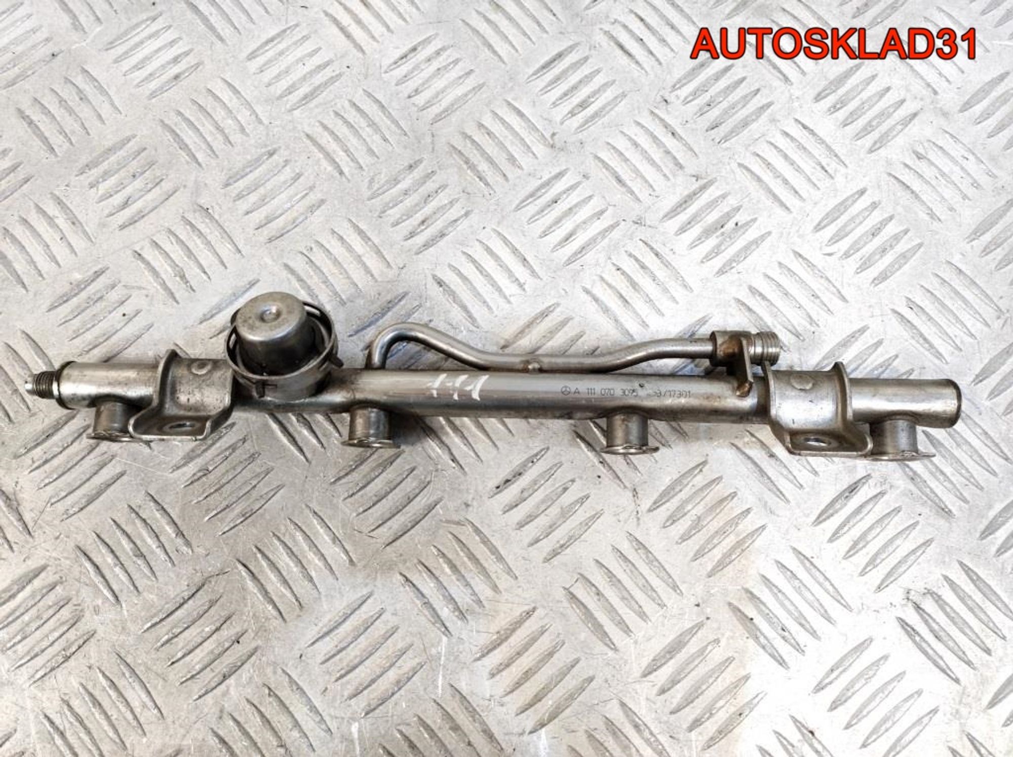 Рейка топливная Mercedes Benz W203 A1110703095, 900 рублей, Дубовое