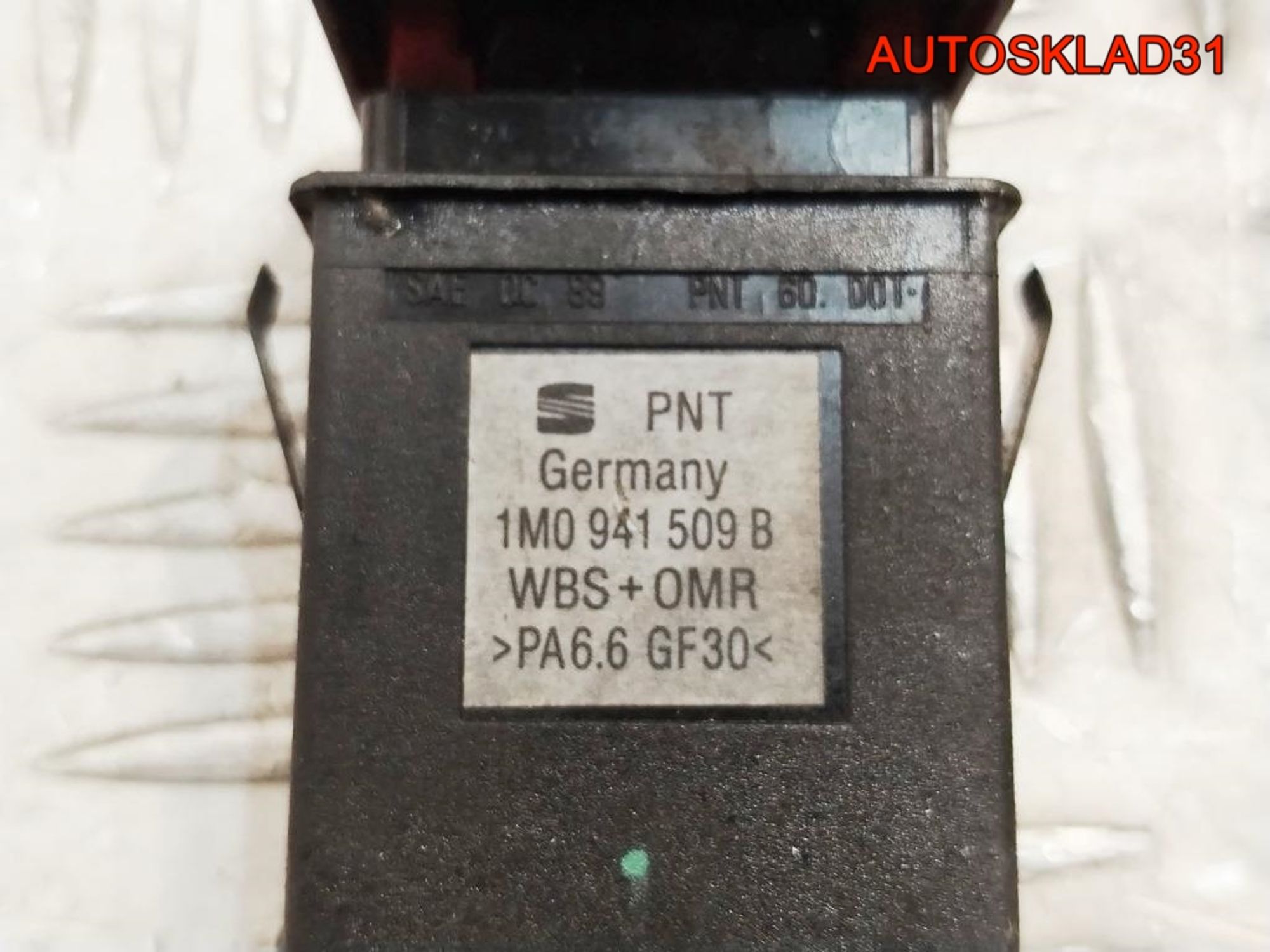 Кнопка аварийной сигнализации SEAT Leon 1M1 1M0941509B, 6500 рублей, Дубовое