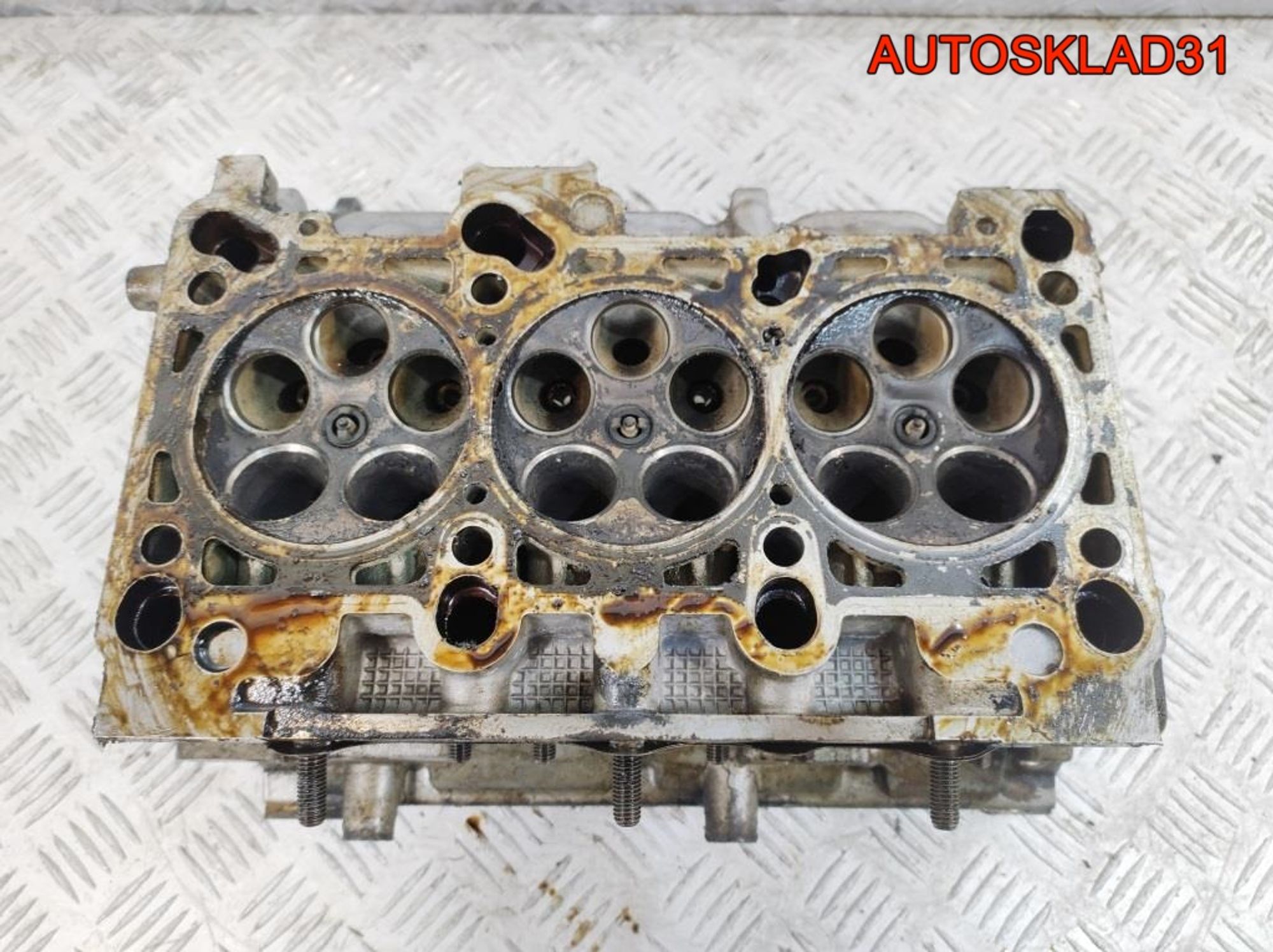 Головки блока правая Audi A4 B6 3,0 ASN 06C103373F, 7000 рублей, Дубовое