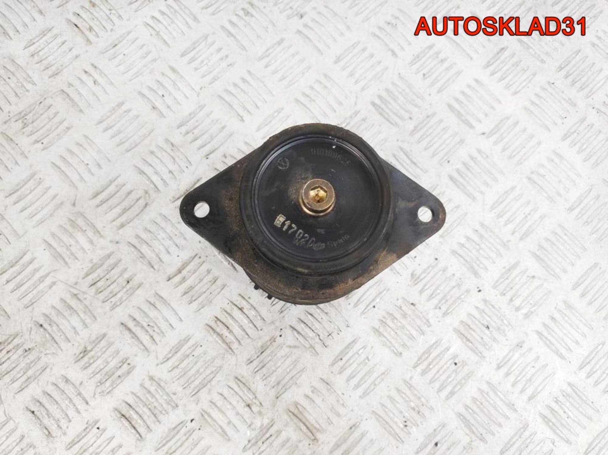 Опора двигателя VW Golf 3 1H0199625, 2000 рублей, Дубовое