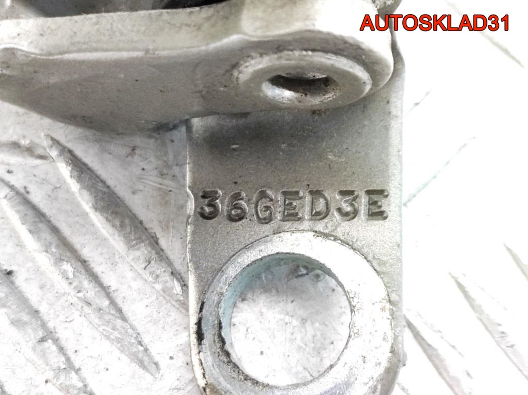 Петля двери передняя левая верхняя Ford Fusion, 900 рублей, Дубовое