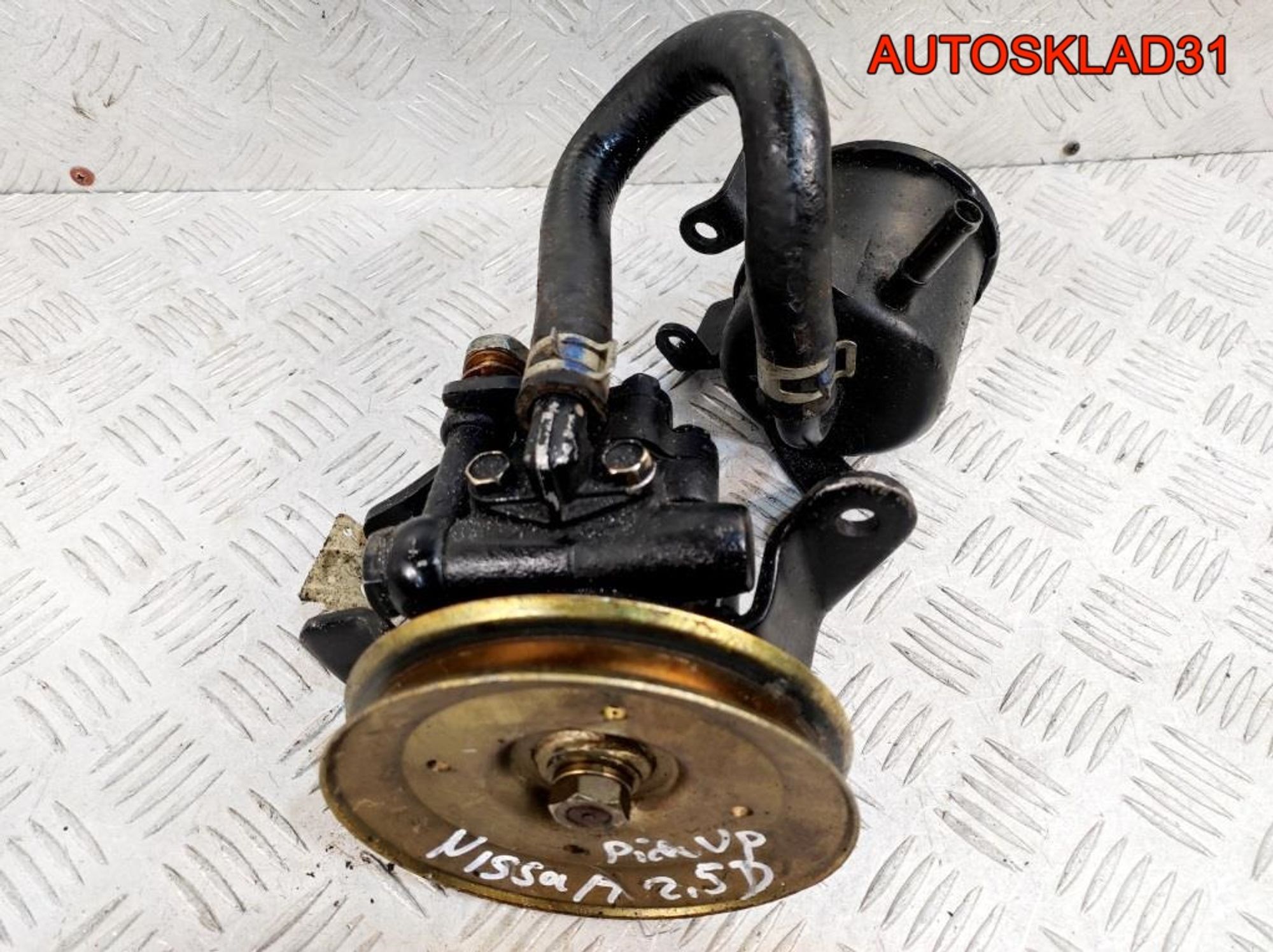 Насос гидроусилителя Nissan Pickup D22 2,5 Дизель, 2300 рублей, Дубовое