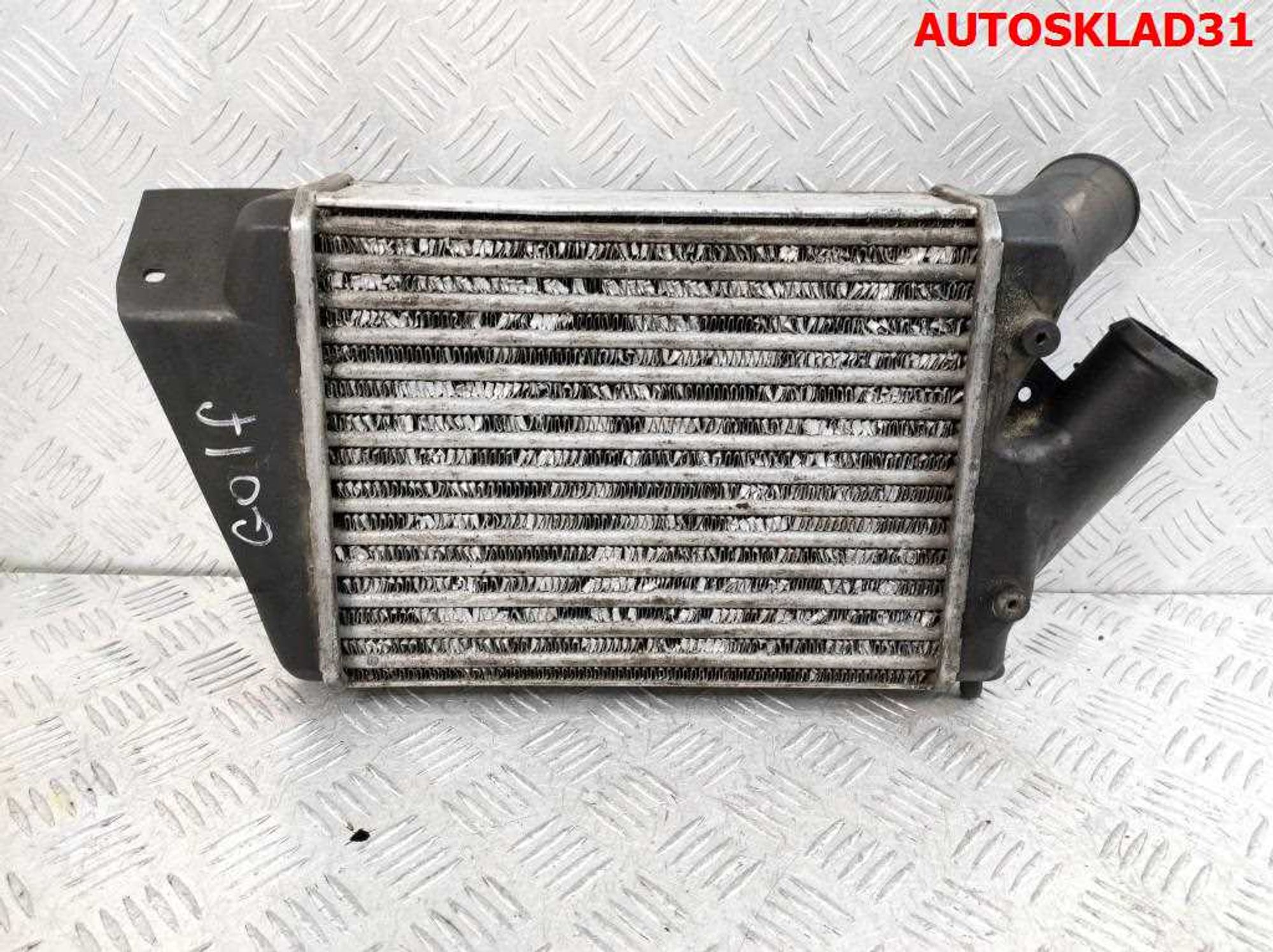 Интеркулер VW Golf 2 1,6 Дизель 191145805A, 2000 рублей, Дубовое