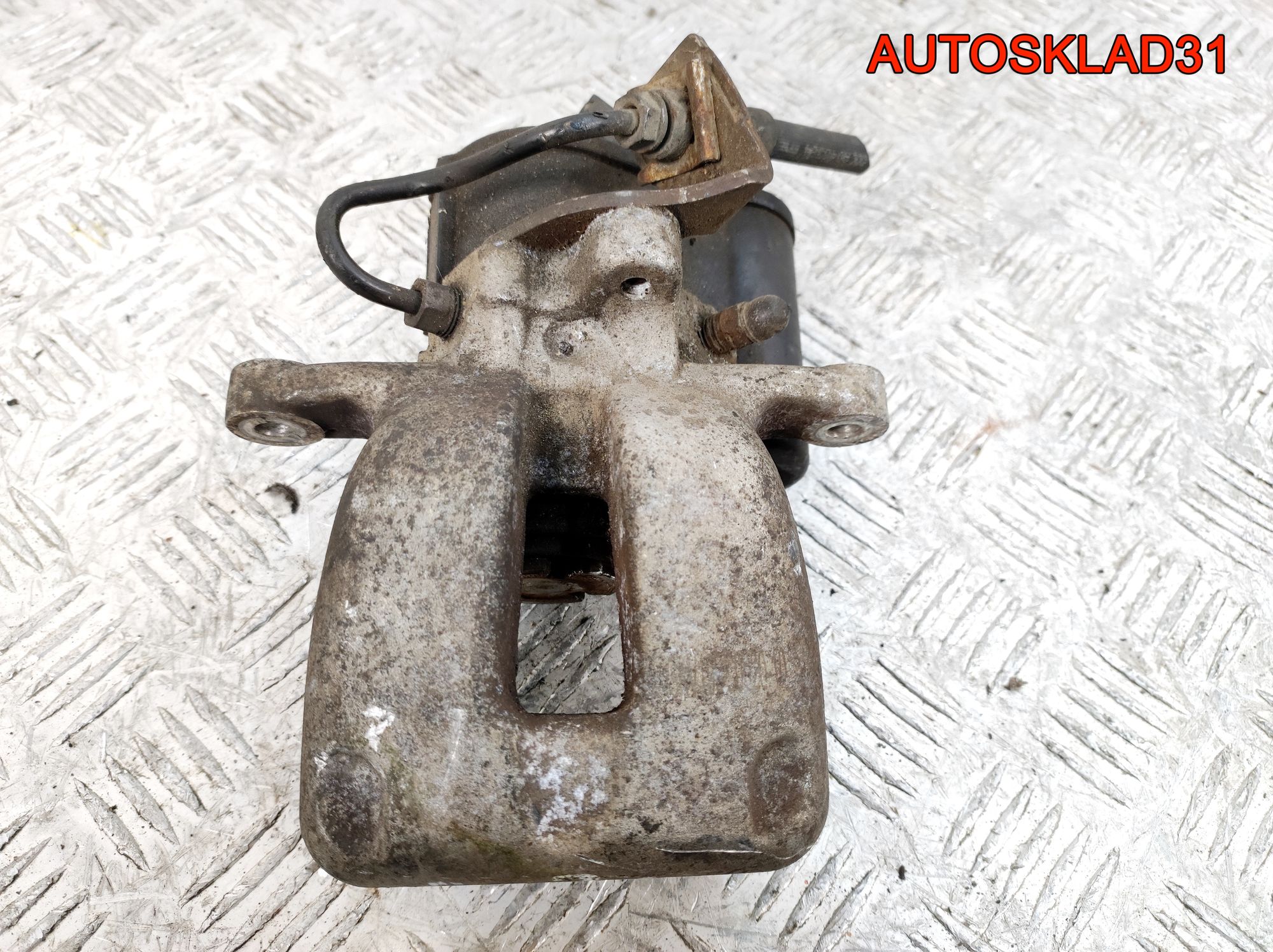 Суппорт тормозной задний левый VW Passat B6 3C0615403E, 7000 рублей, Дубовое