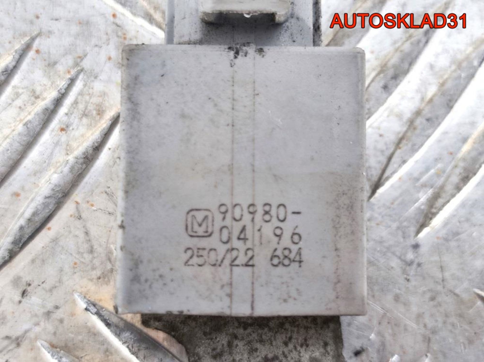 Конденсатор Toyota Corolla E15 1,6 1ZR 9098004196, 500 рублей, Дубовое