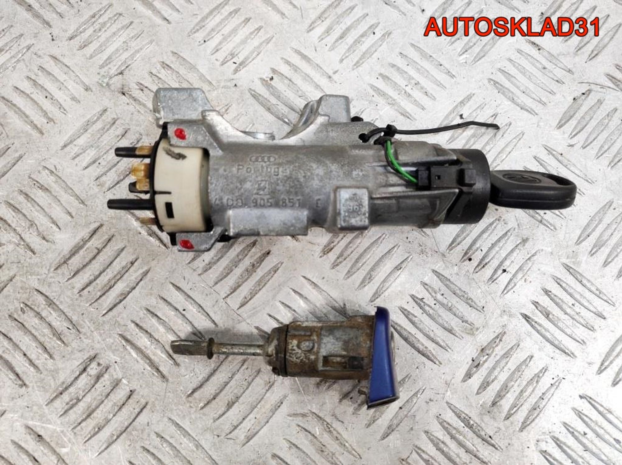 Комплект замок зажигания и личинка с ключом VW Passat B5 4D0905851E, 3600 рублей, Дубовое