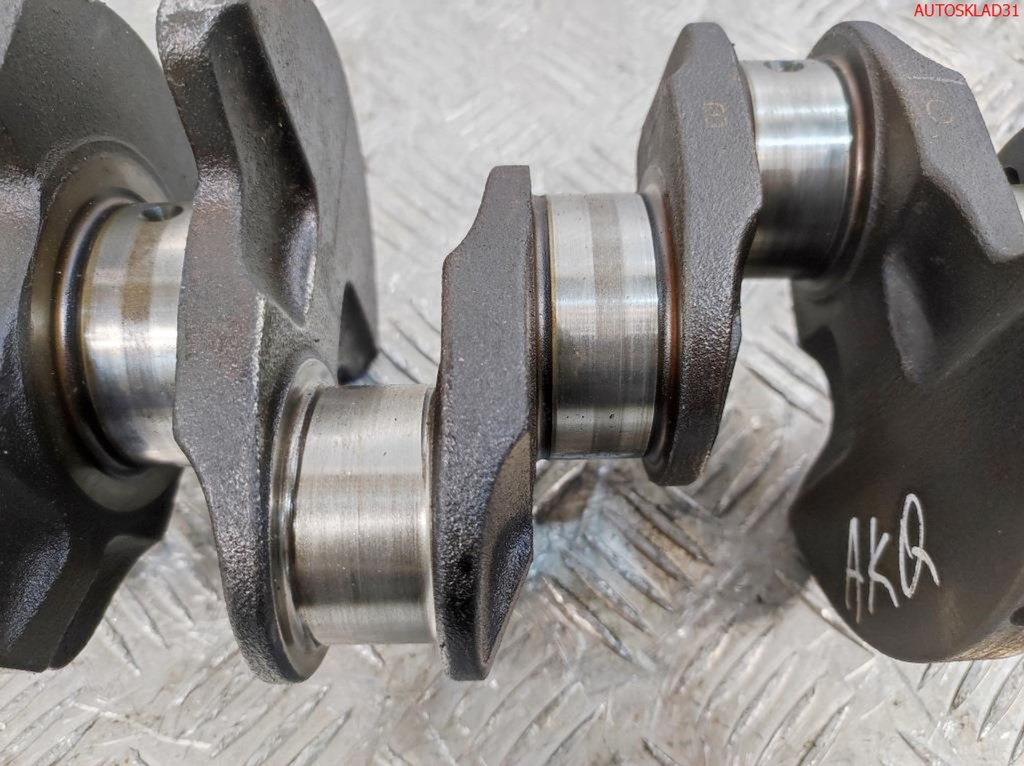 Коленвал Volkswagen Golf 4 1.4 AKQ Бензин 06A105021D, 6000 рублей, Дубовое