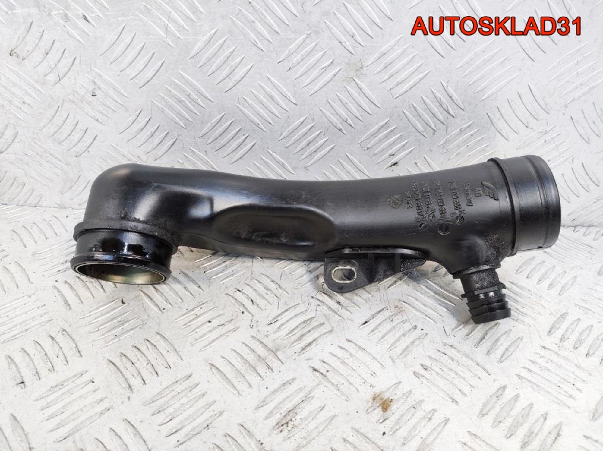 Патрубок интеркулера Volkswagen Sharan 7M3129654K, 2500 рублей, Дубовое