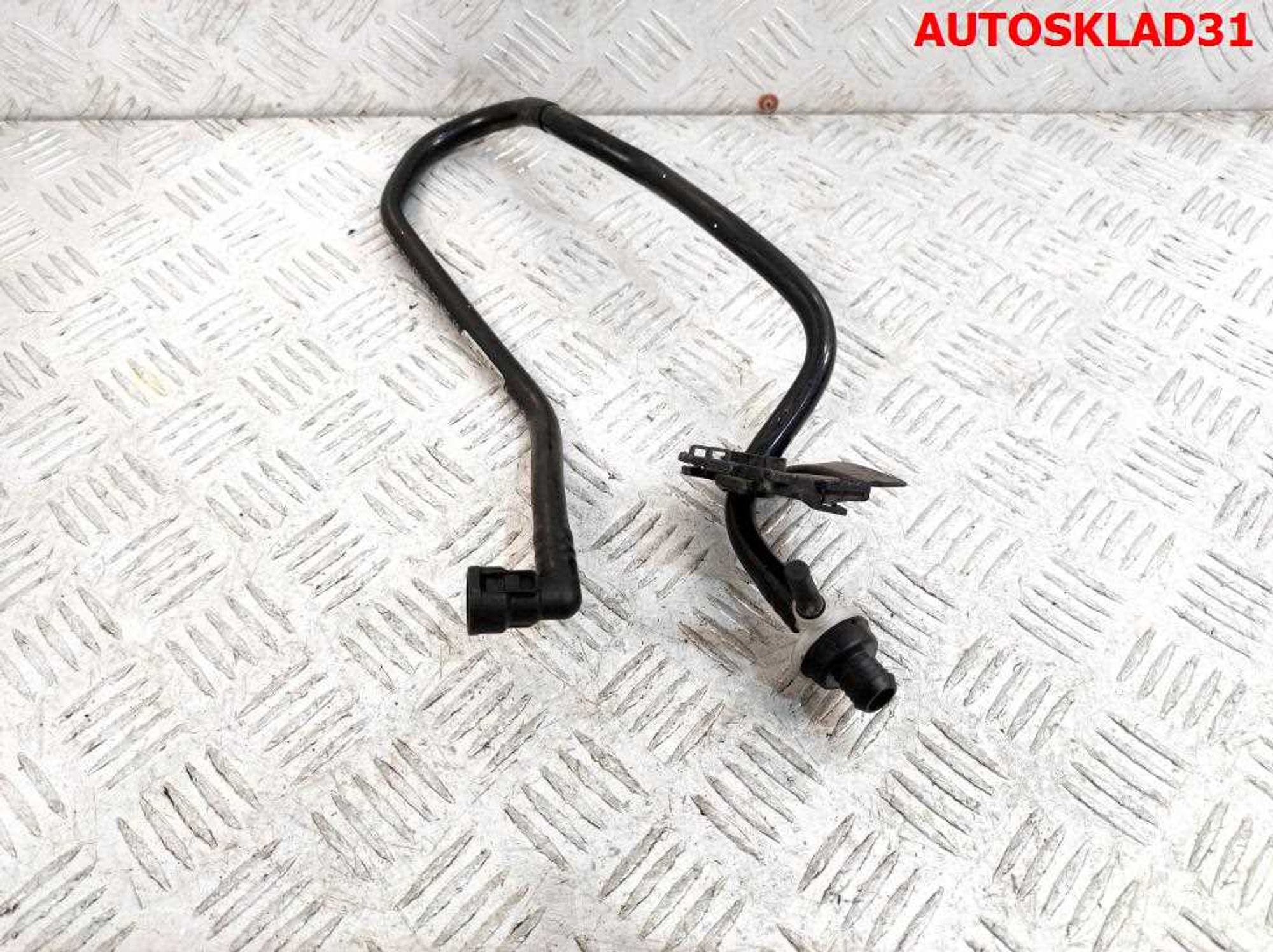 Трубка вакуумная Mercedes Benz W204 A2044303329, 700 рублей, Дубовое