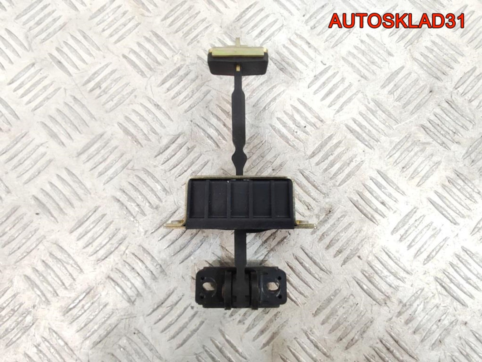 Ограничитель двери передней правой Mercedes W203, 1200 рублей, Дубовое