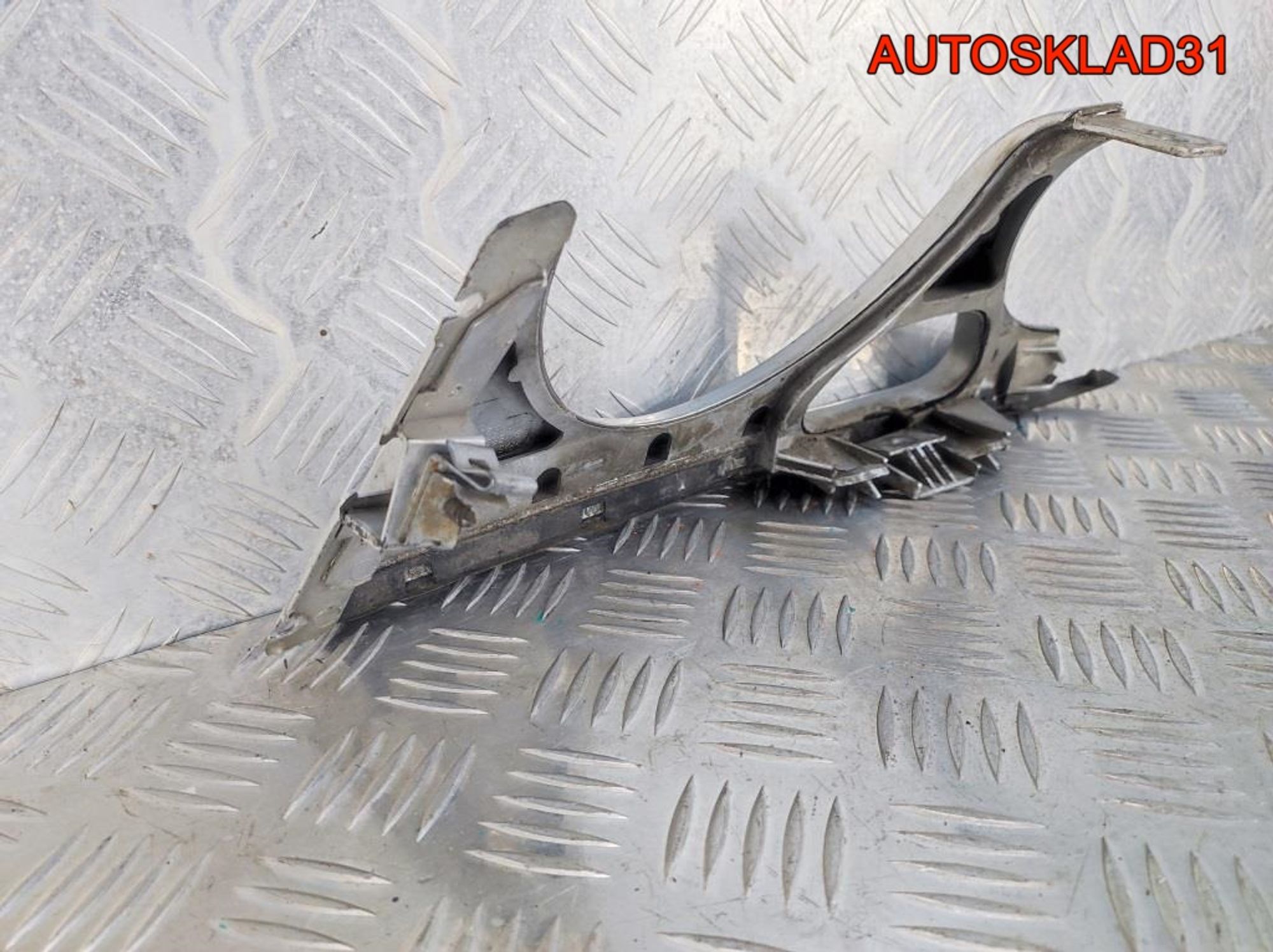 Планка под фару правая Mercedes W210 A2108200412, 1300 рублей, Дубовое