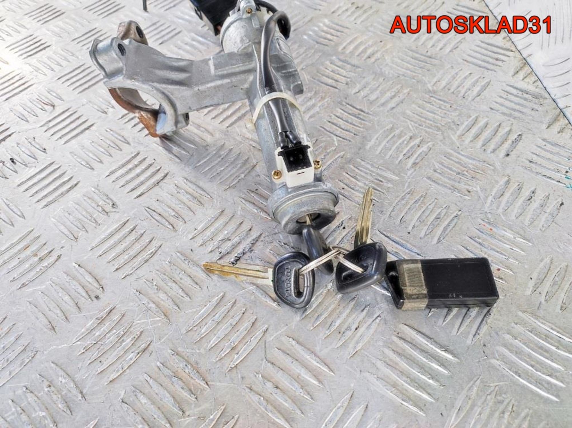 Замок зажигания Toyota Carina 2 45020143, 2900 рублей, Дубовое