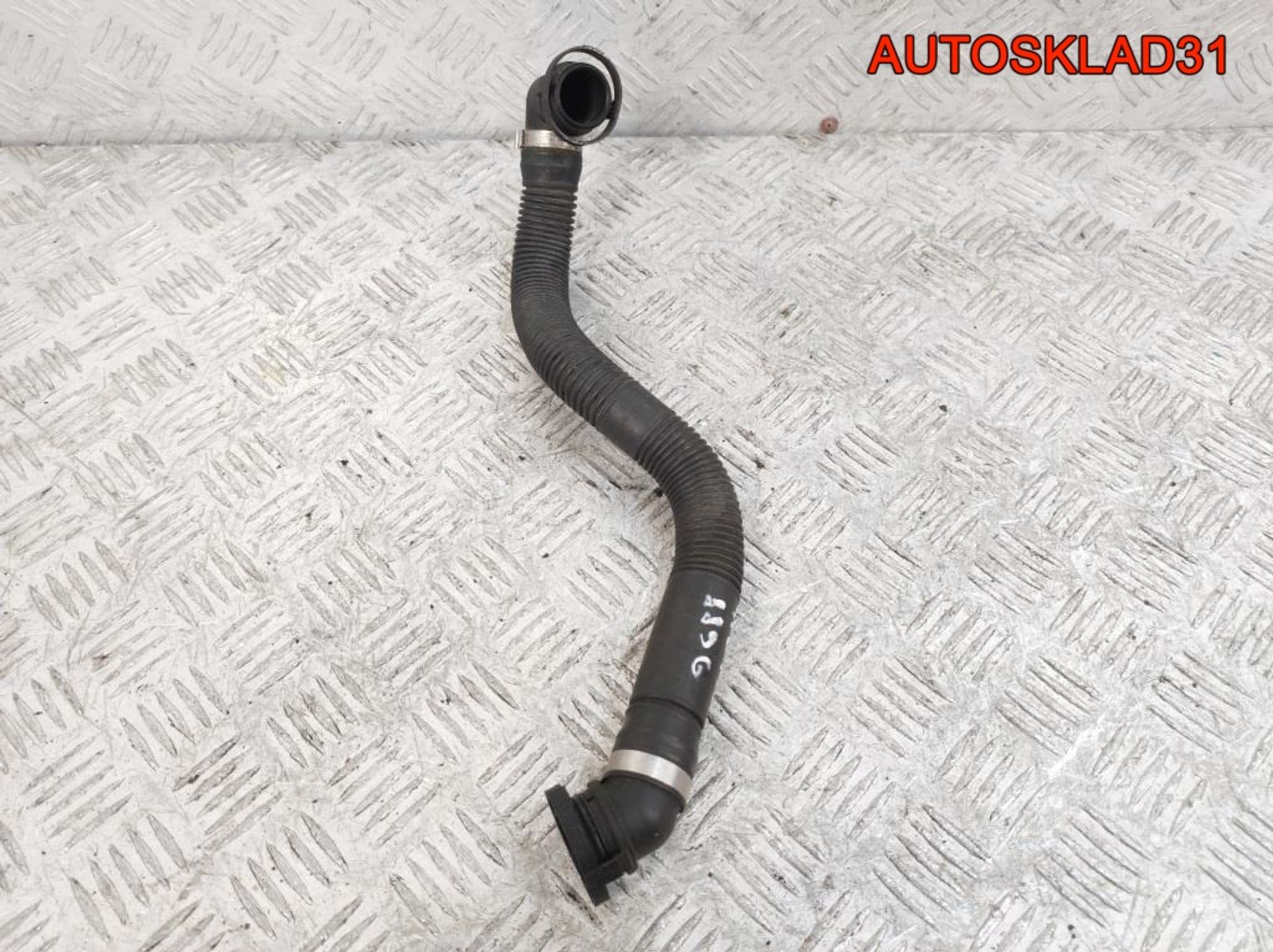 Патрубок воздушного насоса A6 C6 2,4 BDW Бензин 4F0133889G, 1200 рублей, Дубовое