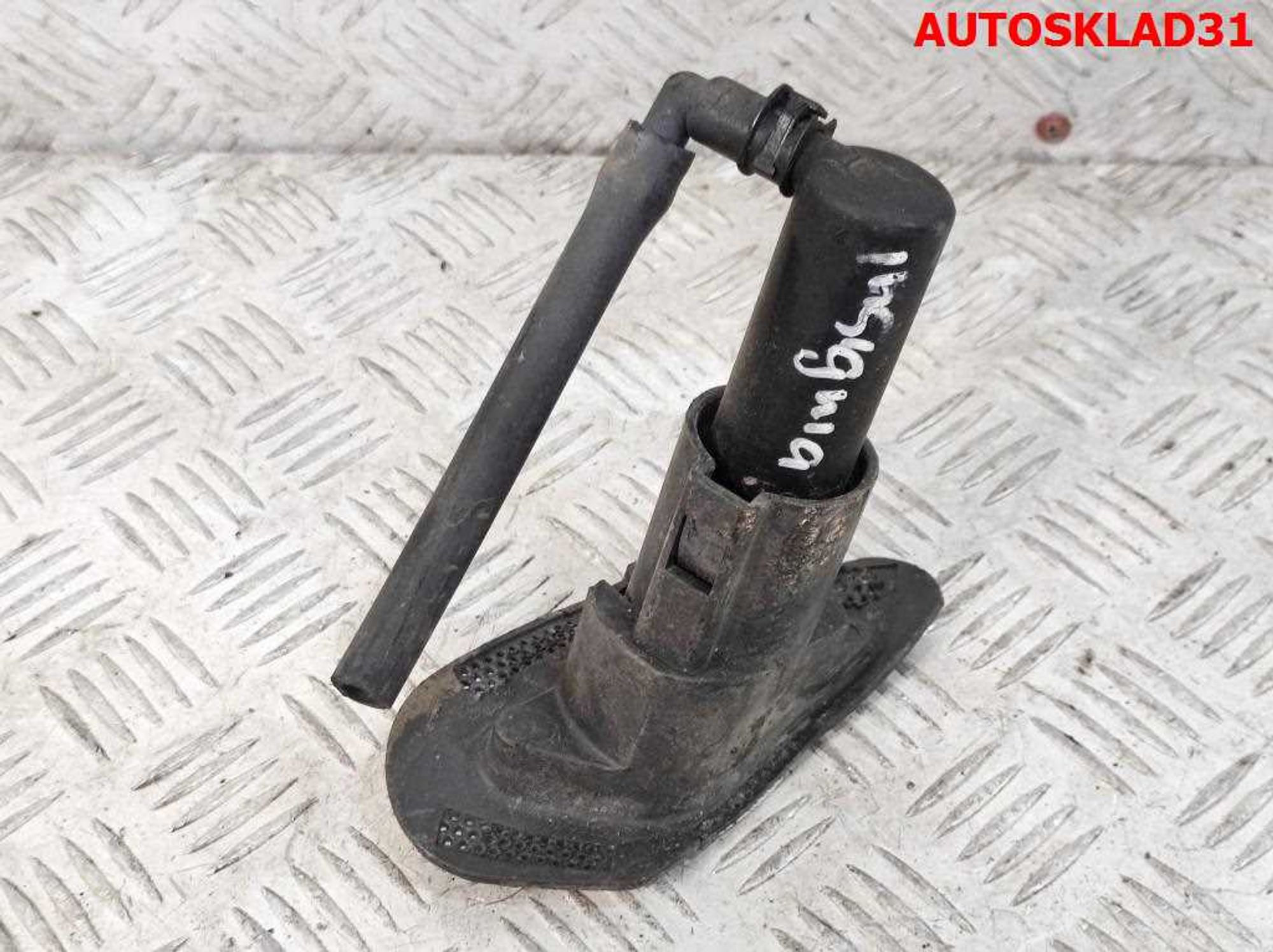 Форсунка омывателя фары левая Opel Insignia 13227348, 3000 рублей, Дубовое