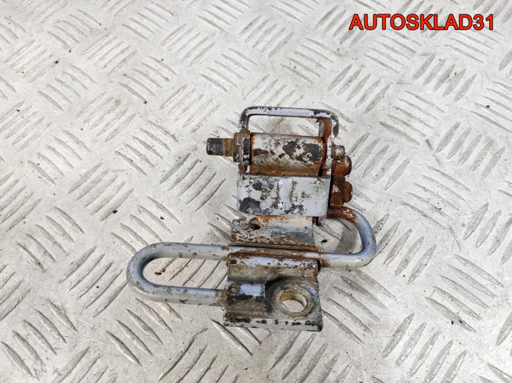 Петля двери передняя левая нижняя Audi A3 8L1, 4500 рублей, Дубовое