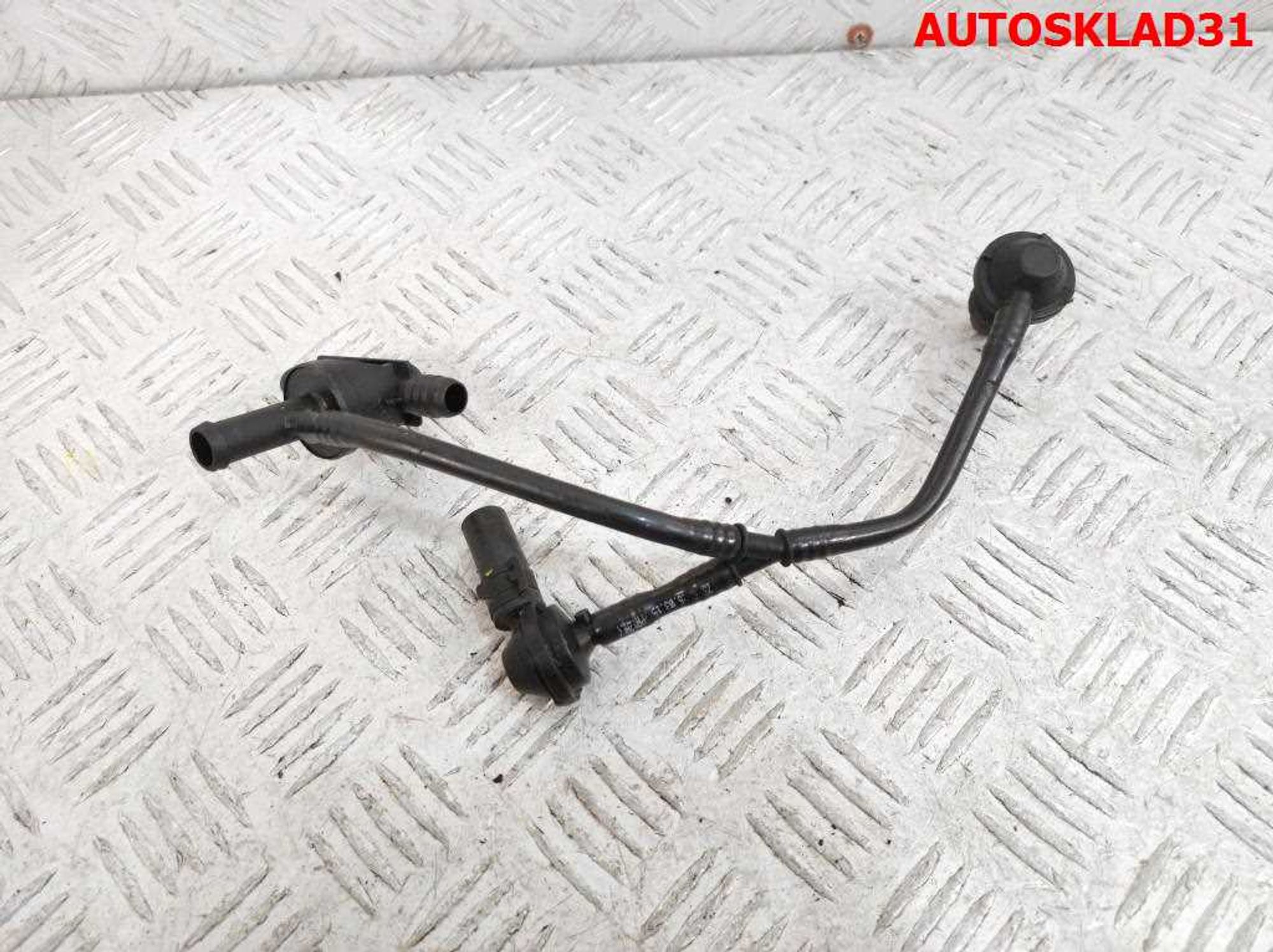 Насос вакуумный Audi A4 B6 2.0 ALT Бензин 06B133751AT, 2500 рублей, Дубовое