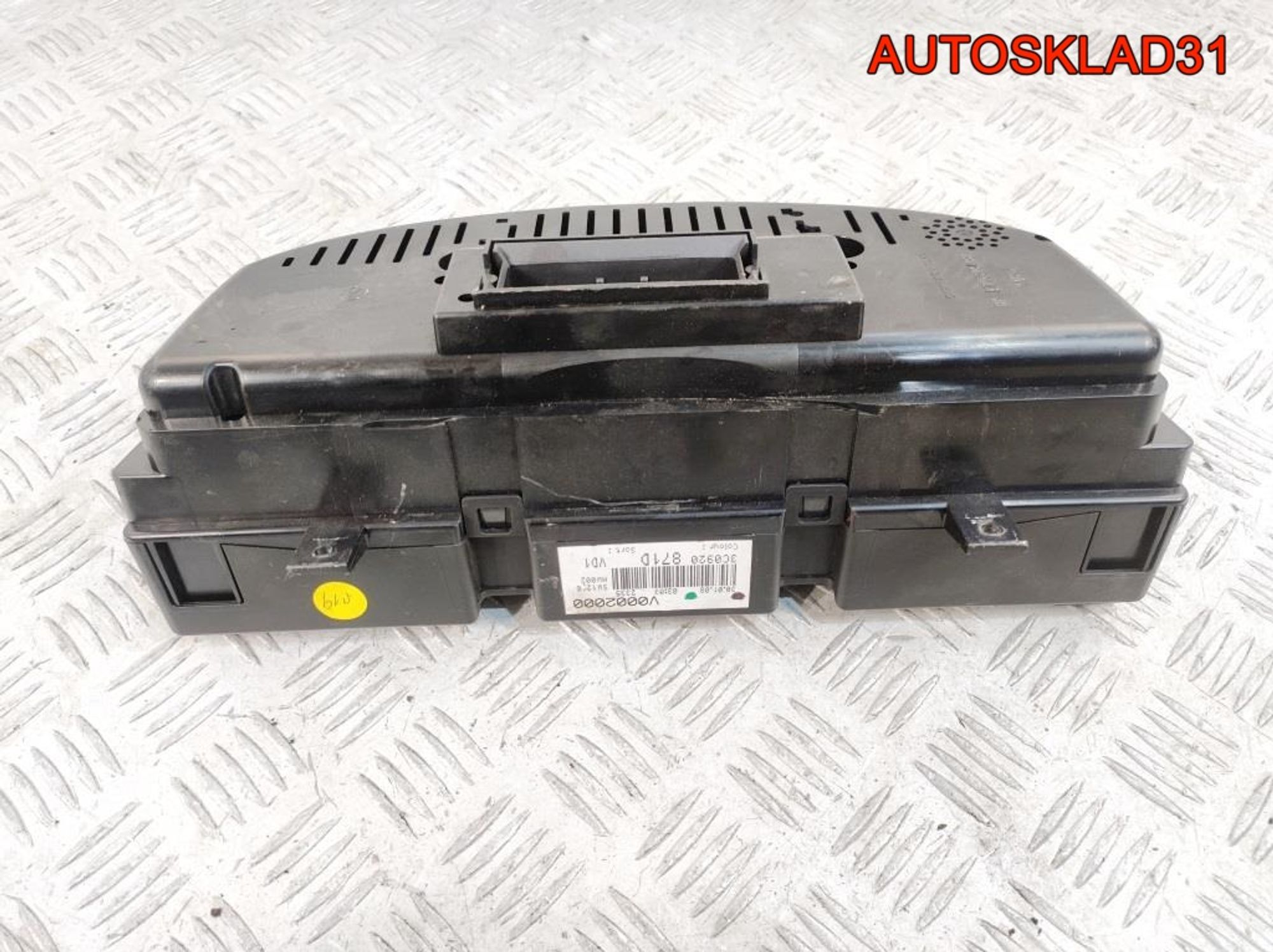 Панель приборов VW Passat B6 3C0920871D Бензин, 5500 рублей, Дубовое