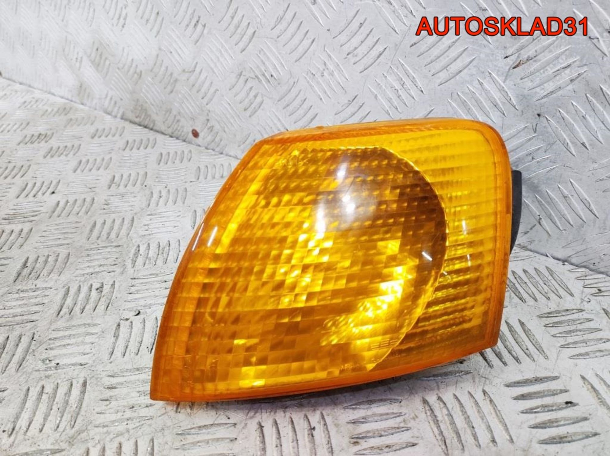 Указатель поворота левый VW Passat B5 3B0953049, 900 рублей, Дубовое