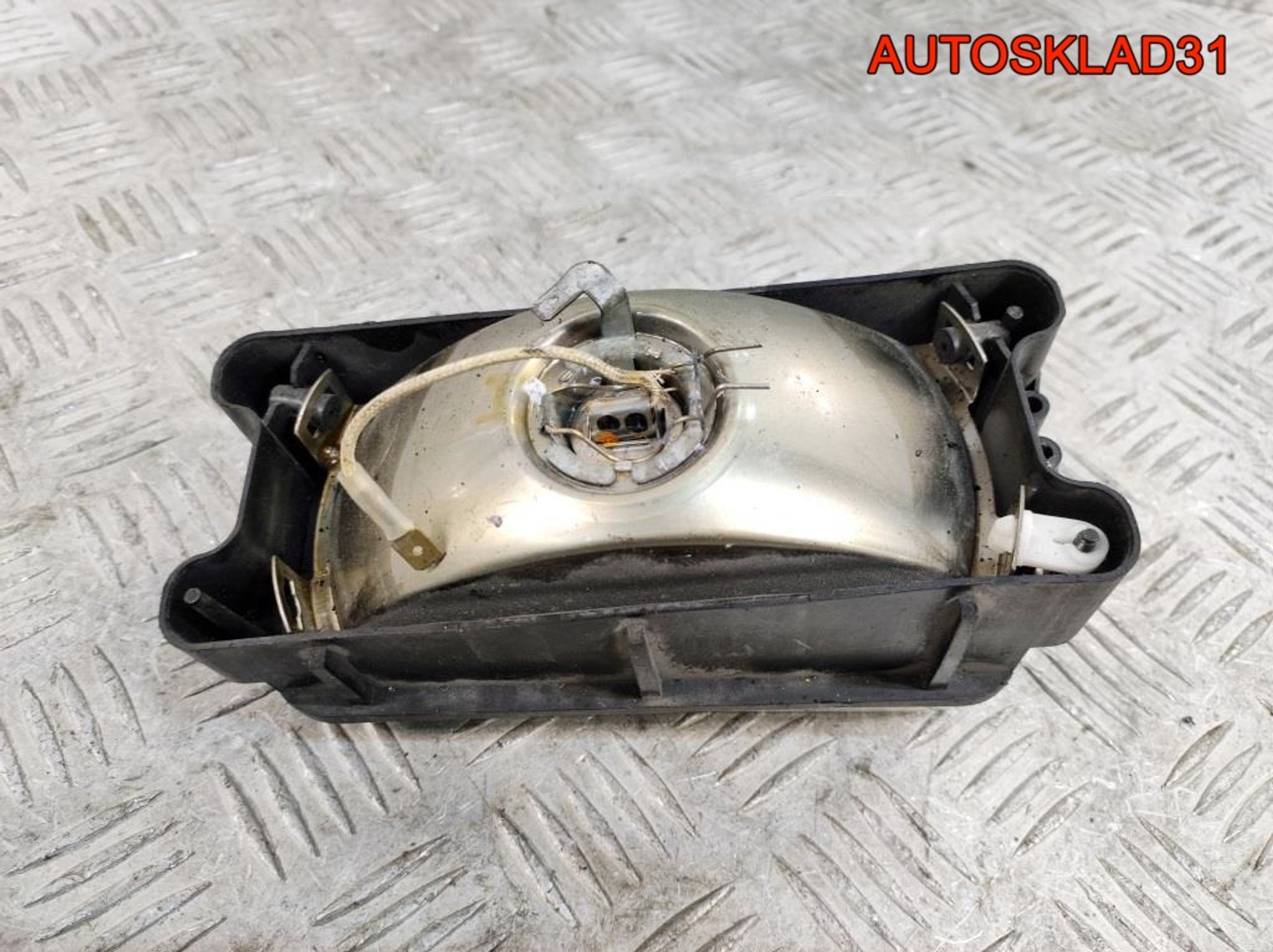 Фара противотуманная левая Audi 80 B3, 2700 рублей, Дубовое