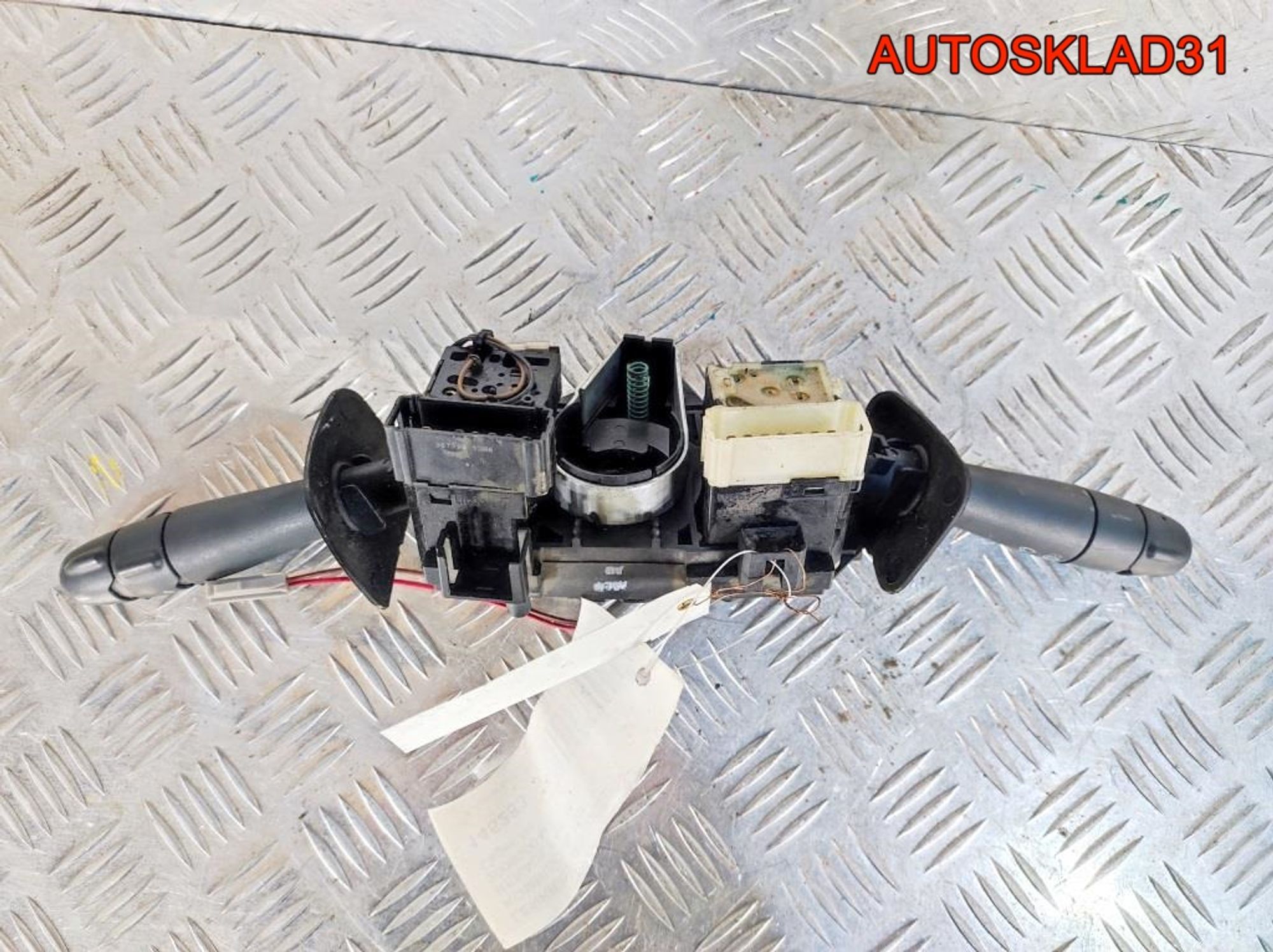 Переключатель подрулевой Renault Megane 7700846399, 1700 рублей, Дубовое