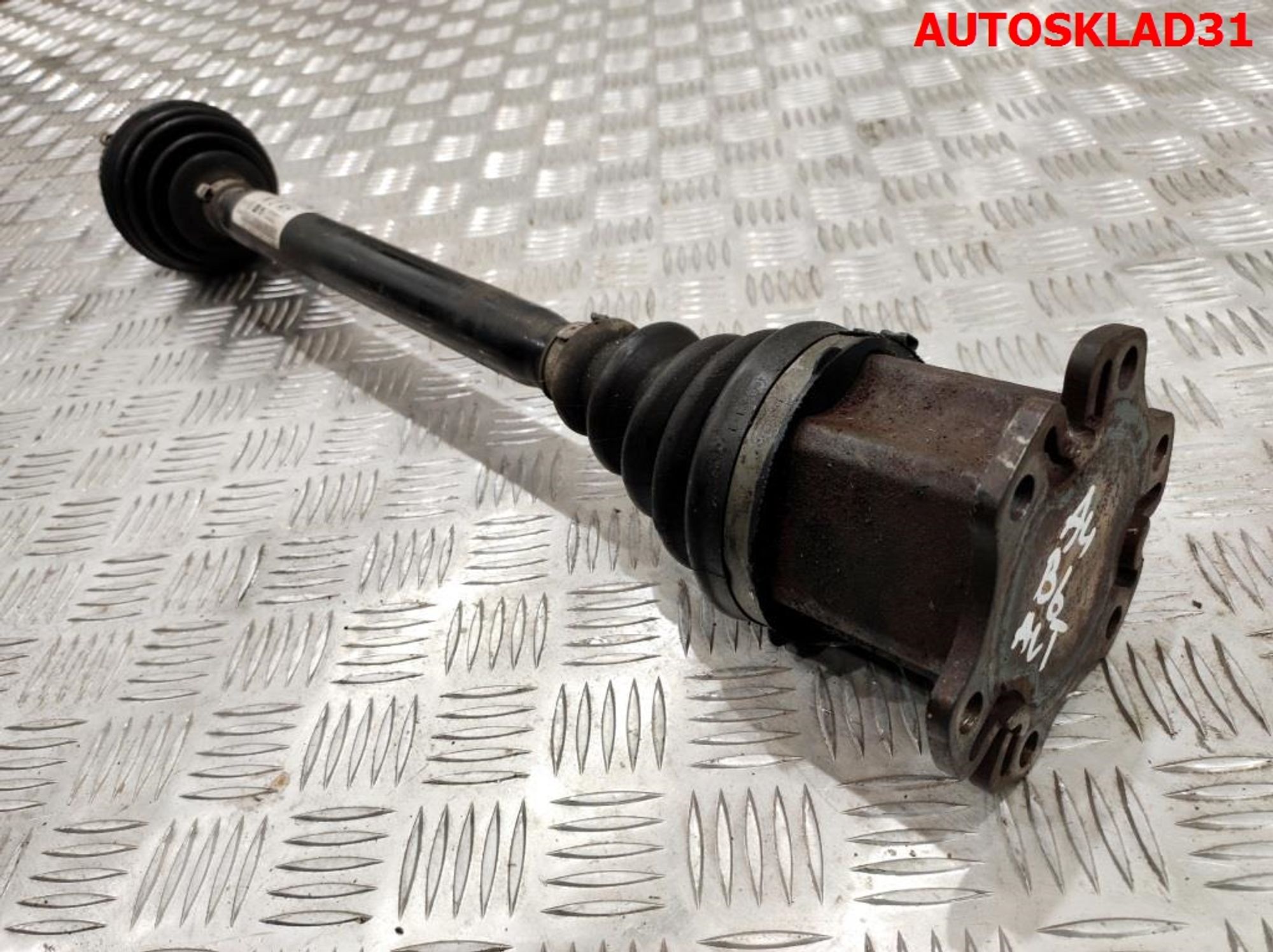 Полуось передняя правая Audi A4 B6 2.0 ALT Бензин МКПП 8E0407272AH, 5000 рублей, Дубовое