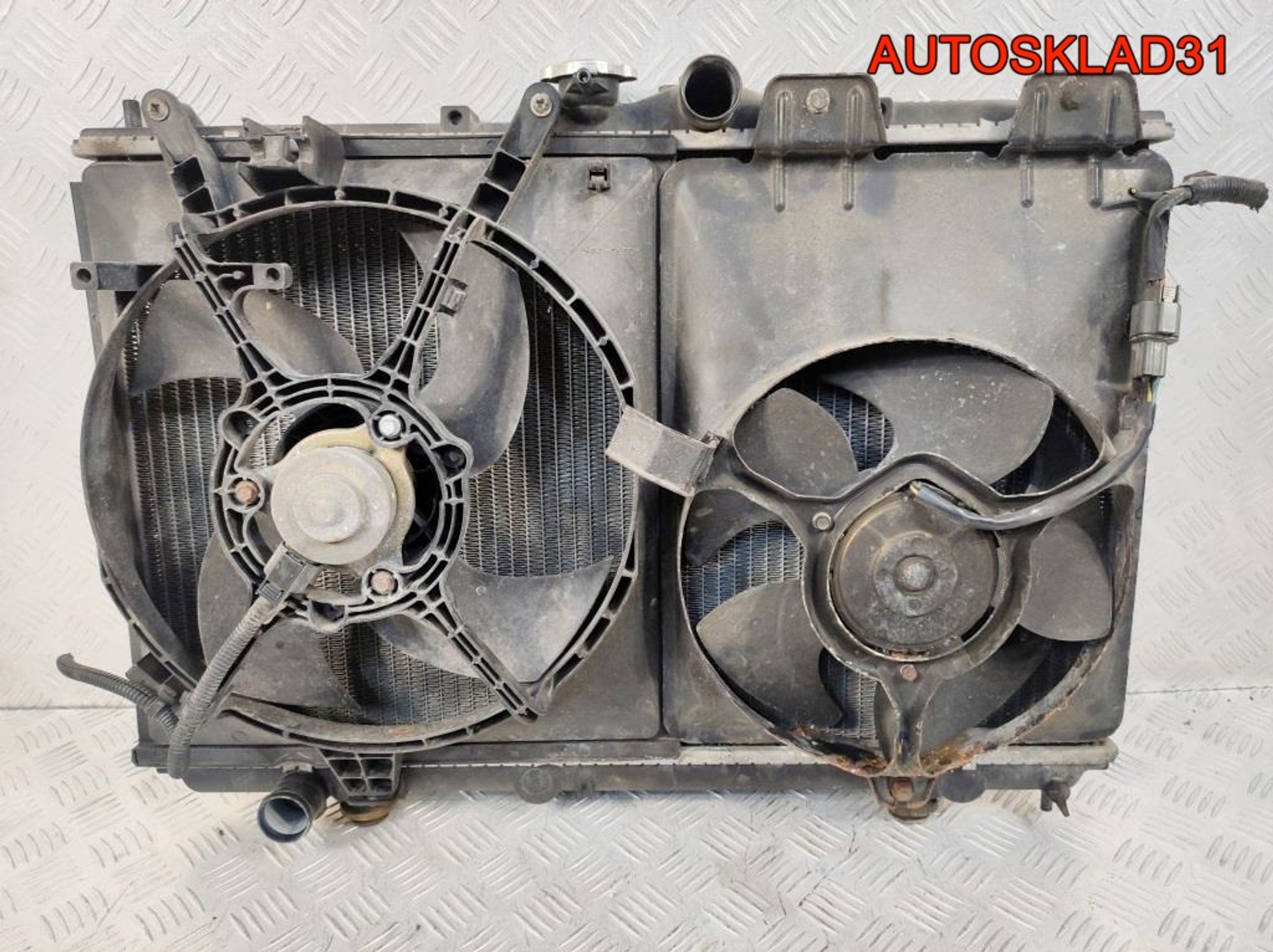 Кассета радиаторов в сборе Mitsubishi Carisma DA 1,8 бензин 4G93, 5000 рублей, Дубовое