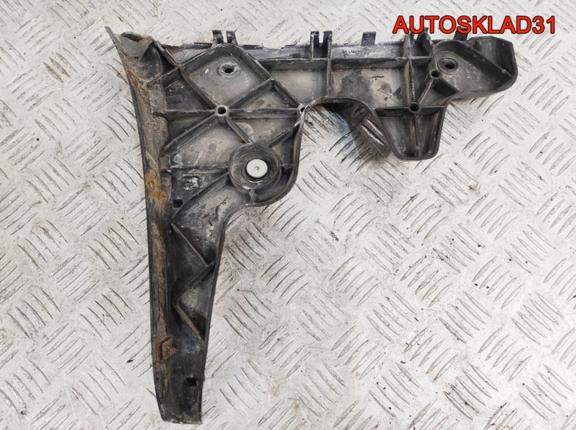 Направляющая заднего бампера левая Audi A6 C6 4F5807453, 1400 рублей, Дубовое