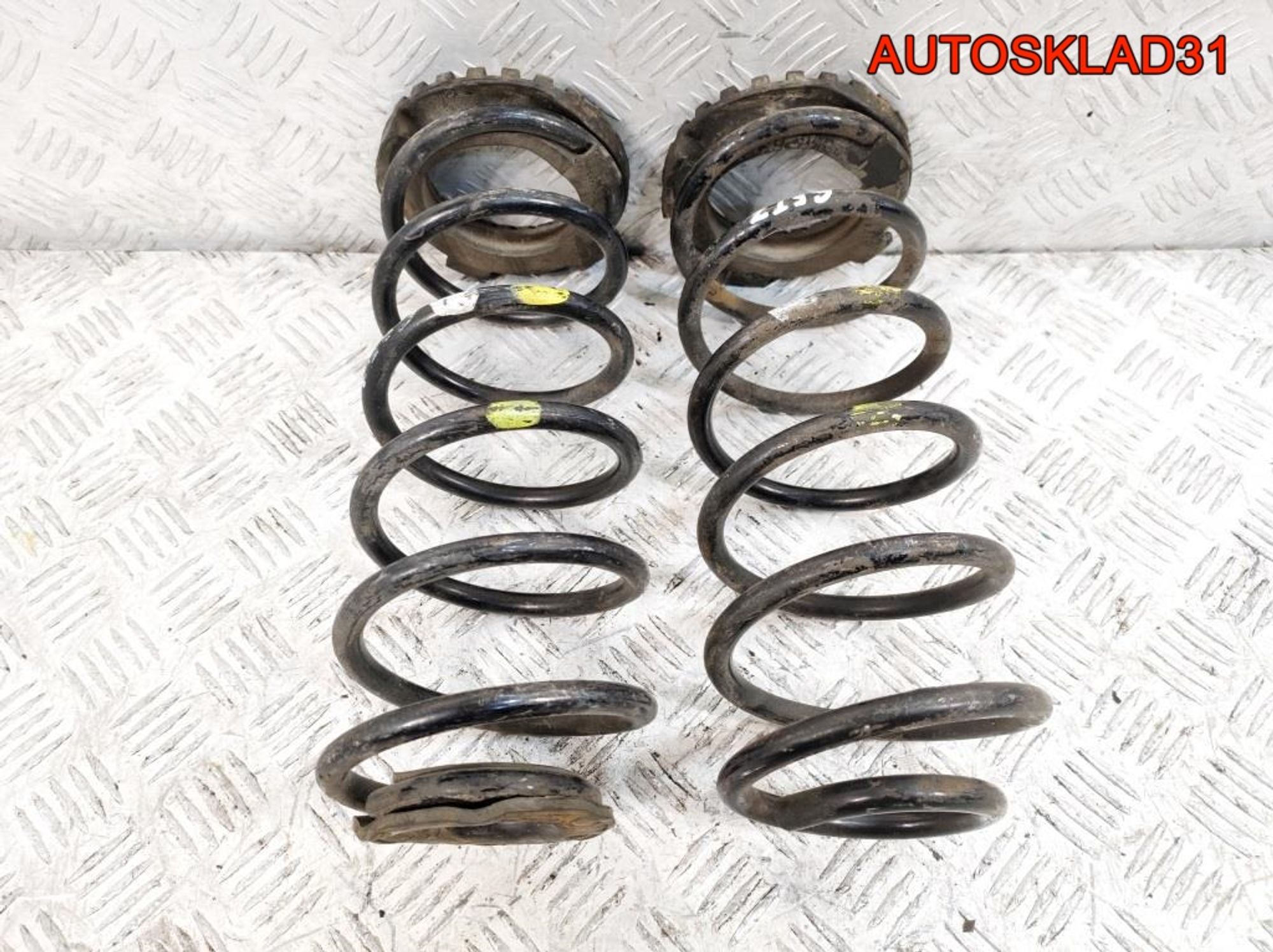 Пружина подвески задняя Комплект Hyundai Getz 553301C210, 2000 рублей, Дубовое