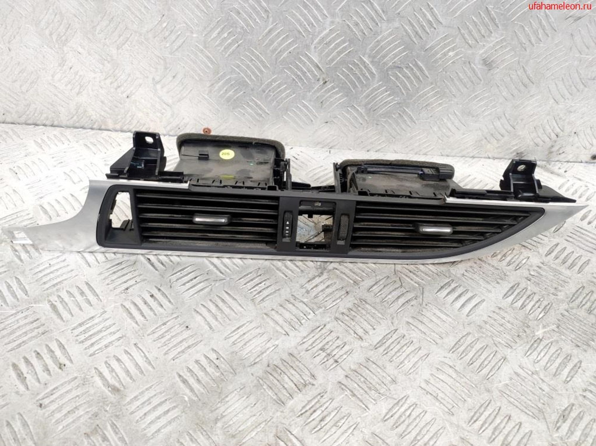 Дефлектор воздушный центральный Audi A6 C7 4G 4G1820951, 4000 рублей, Дубовое