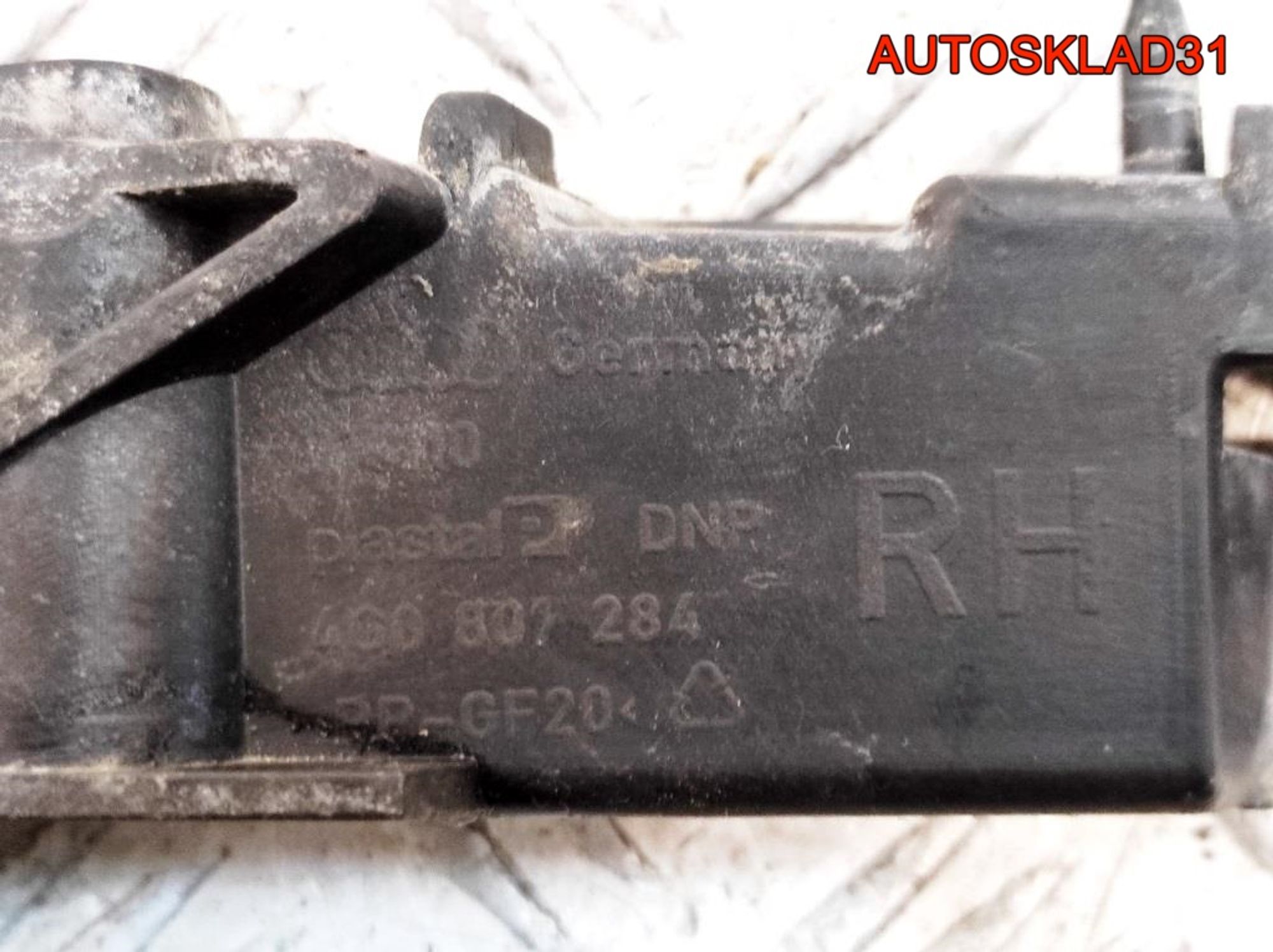 Крепление переднего бампера правое A6 C7 4G, 1500 рублей, Дубовое