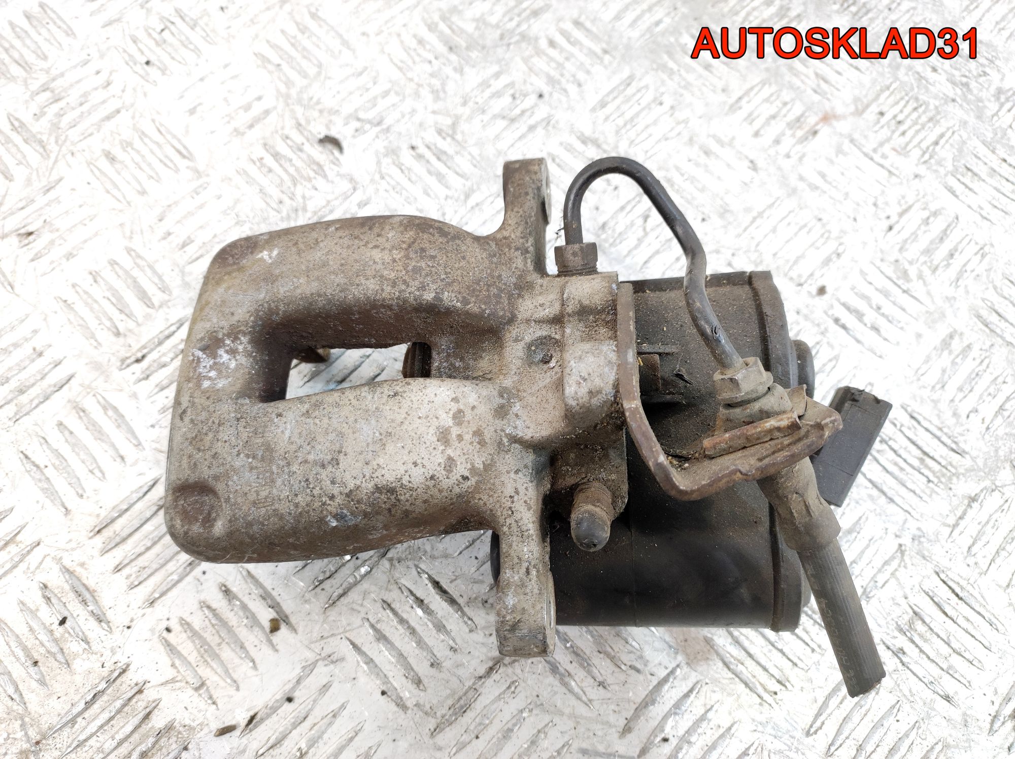 Суппорт тормозной задний левый VW Passat B6 3C0615403E, 7000 рублей, Дубовое