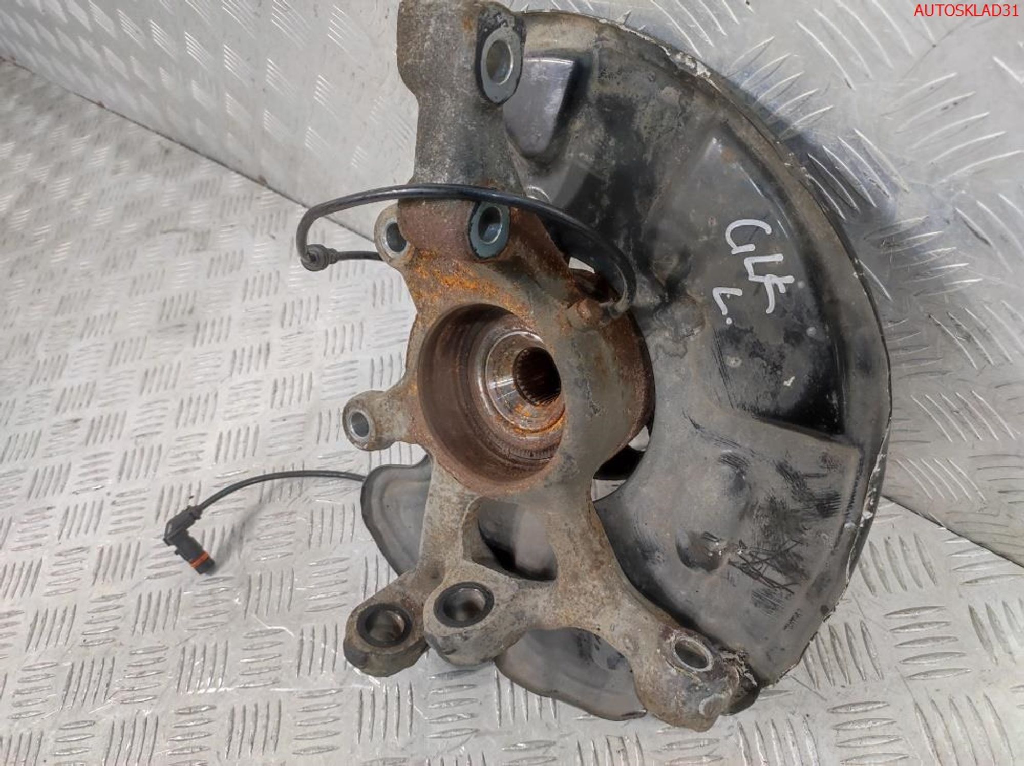 Кулак поворотный передний левый Mercedes GLK 2,2 651.912 A2043322901, 12000 рублей, Дубовое