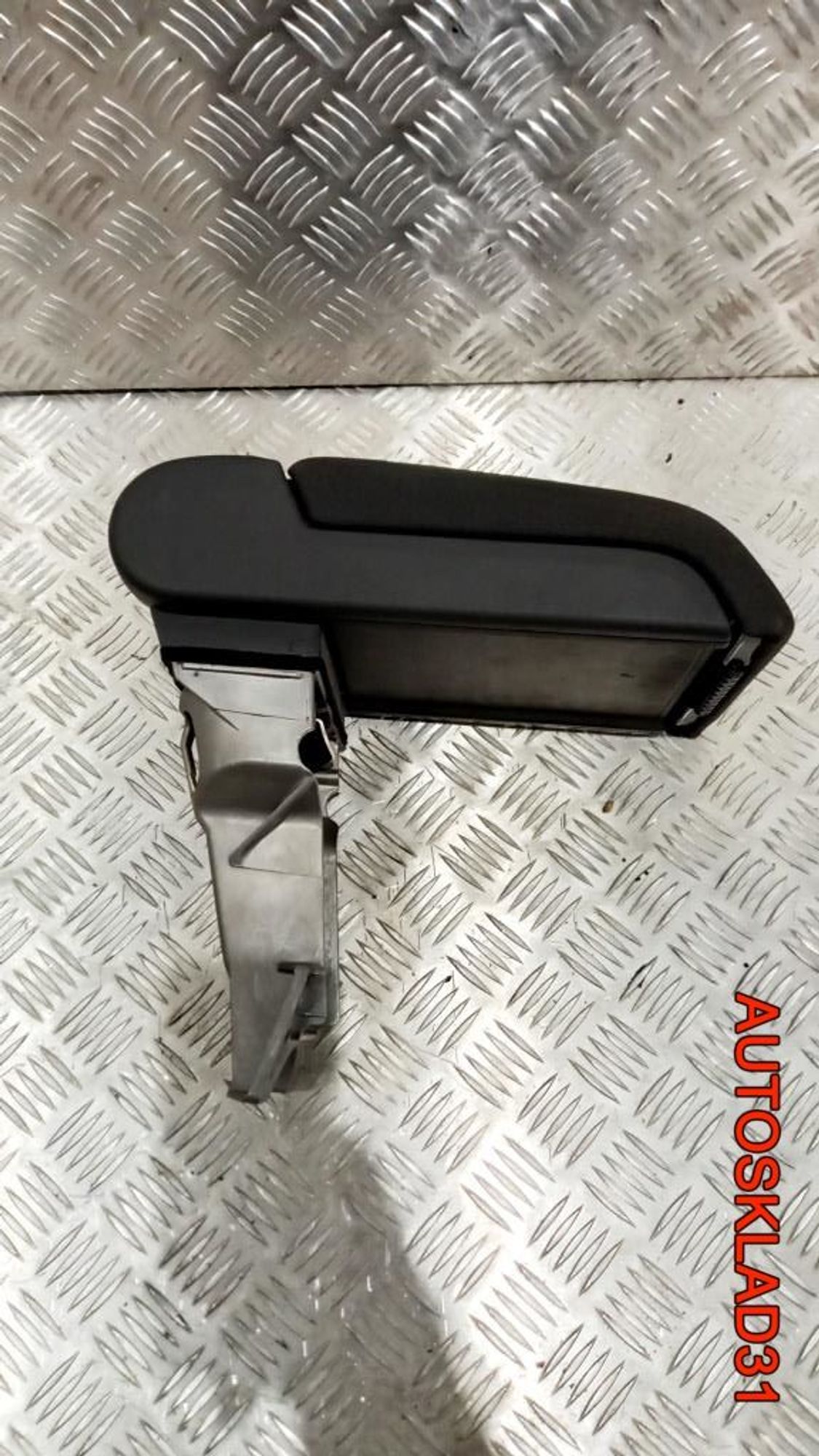 Подлокотник Opel Vectra C 13173082, 10000 рублей, Дубовое