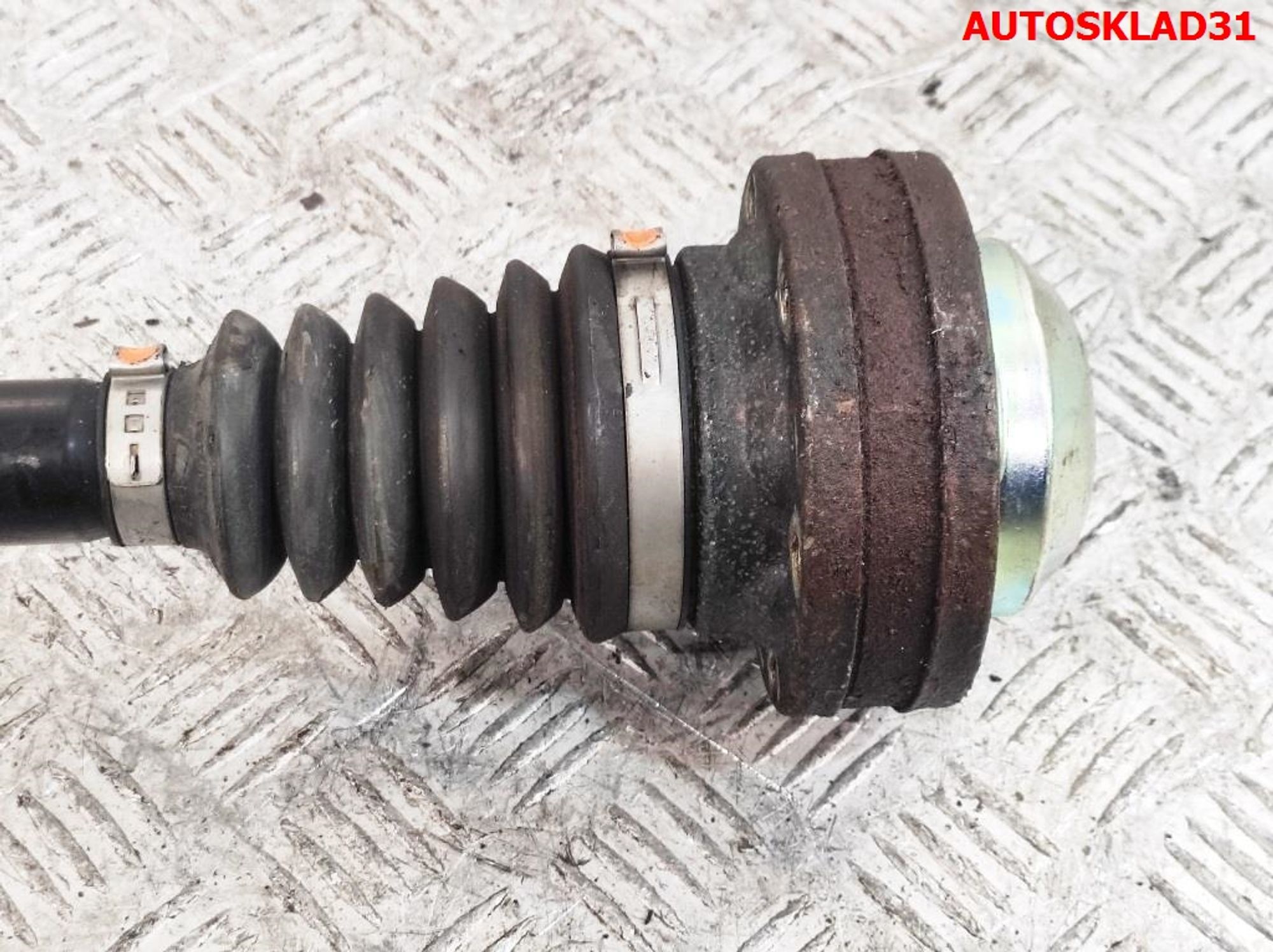 Полуось задняя Audi A6 C7 4G 3,0 CDU АКПП Дизель 8R0501203C, 3500 рублей, Дубовое