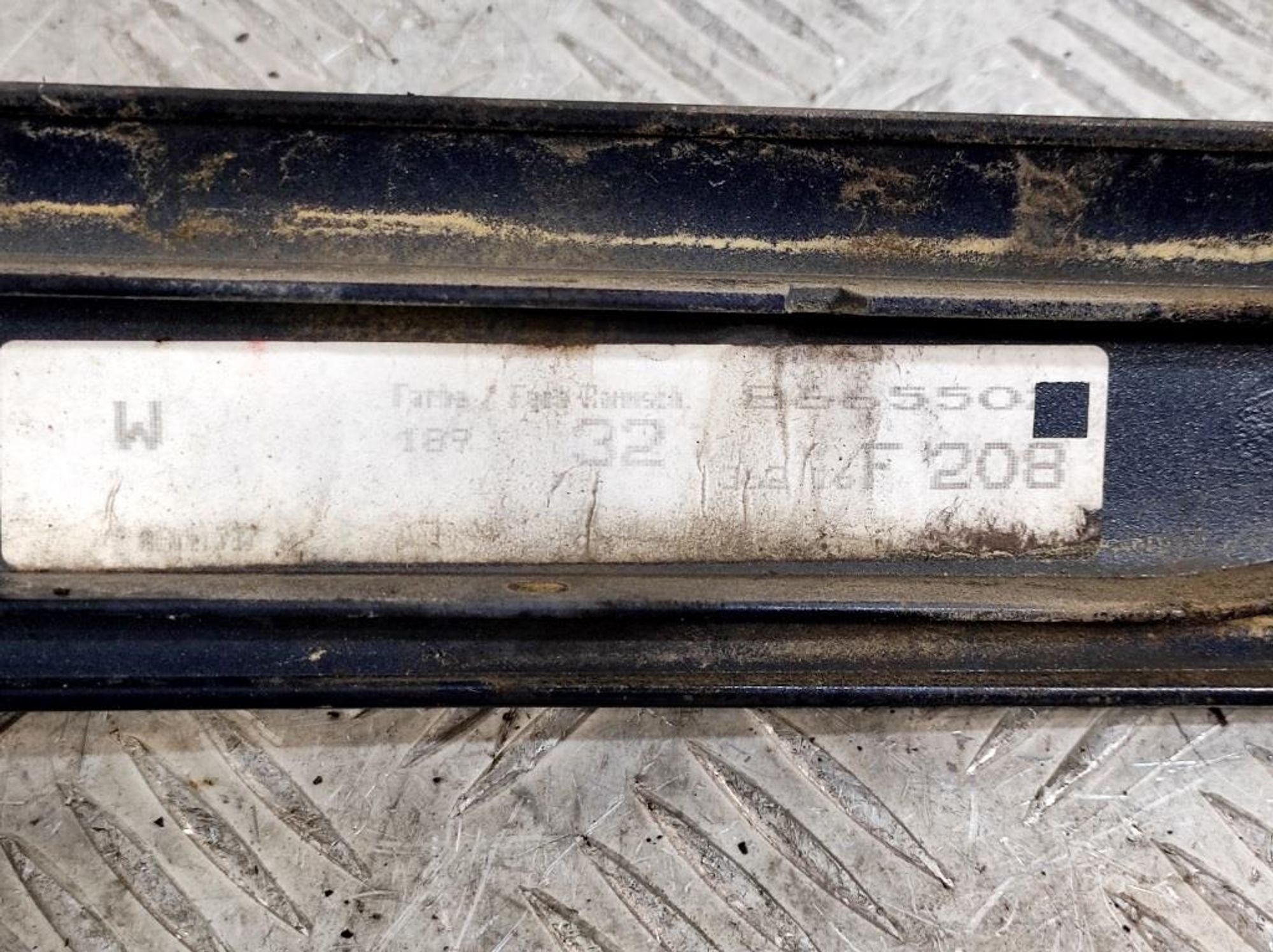 Молдинг задней левой двери Mercedes W211 A2116901162, 900 рублей, Дубовое