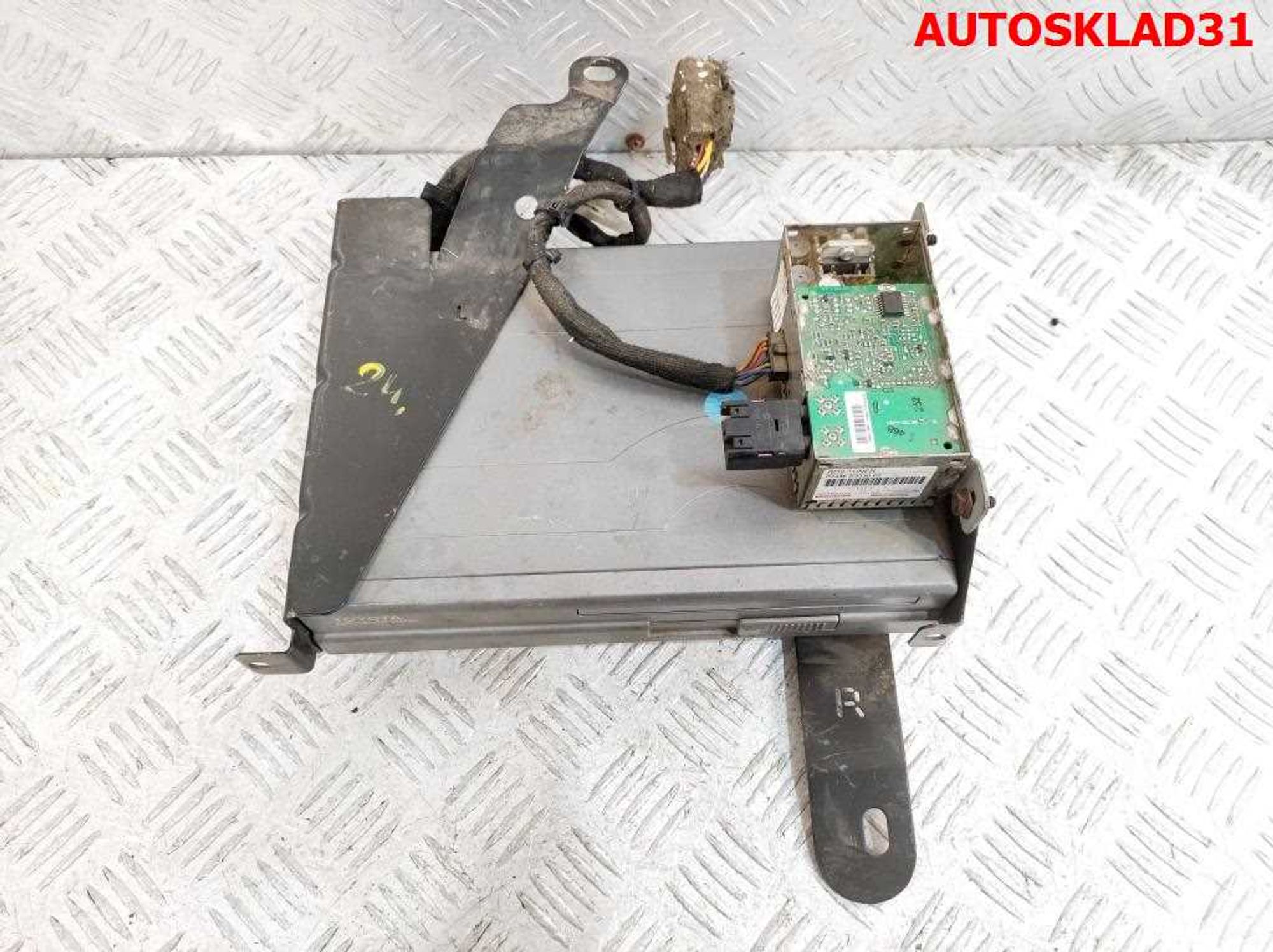 Проигрыватель CD/DVD Toyota Avensis 2 0866200840, 800 рублей, Дубовое