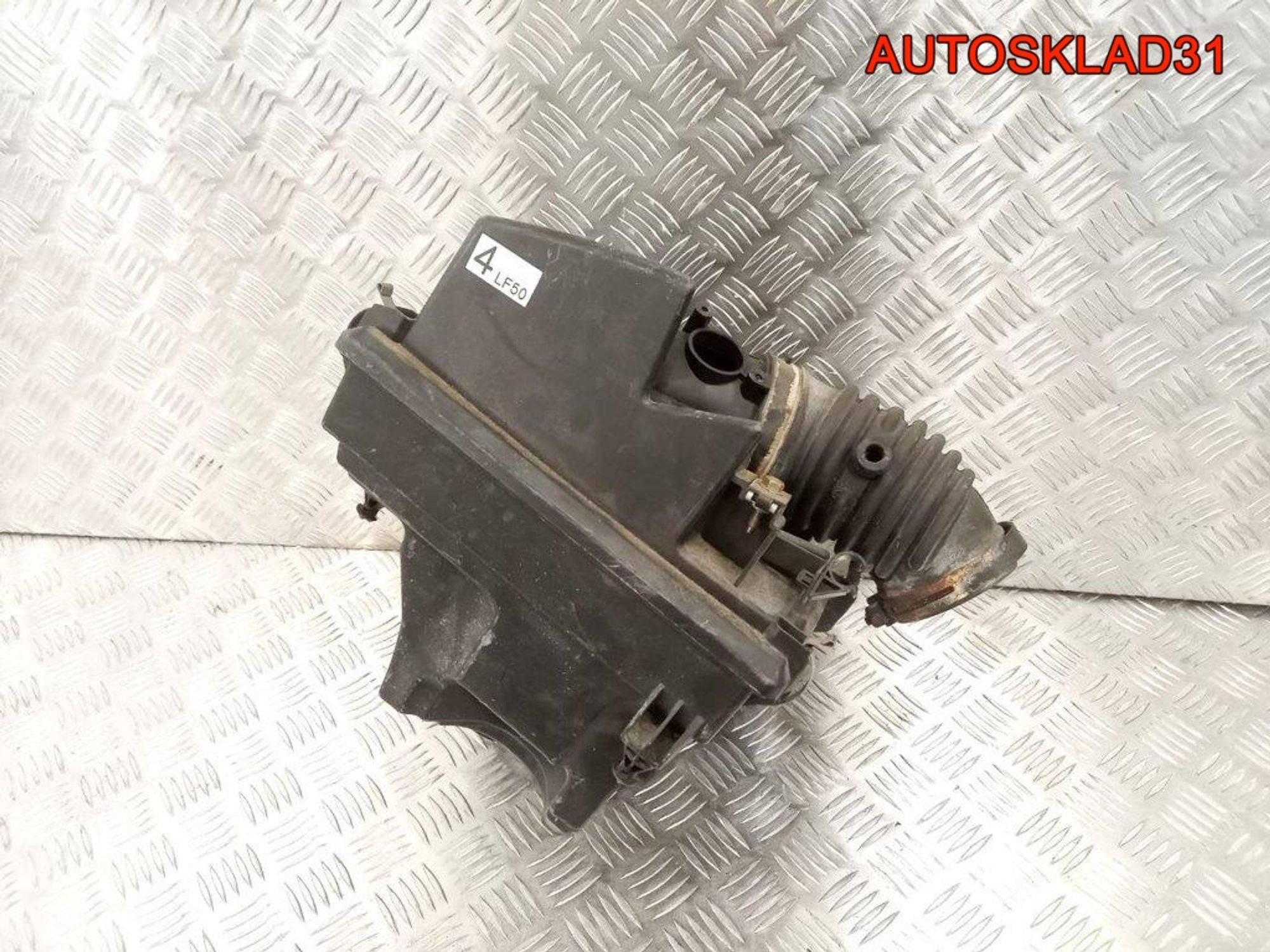 Корпус воздушного фильтра Mazda 3 BK LF5013320B, 1400 рублей, Дубовое