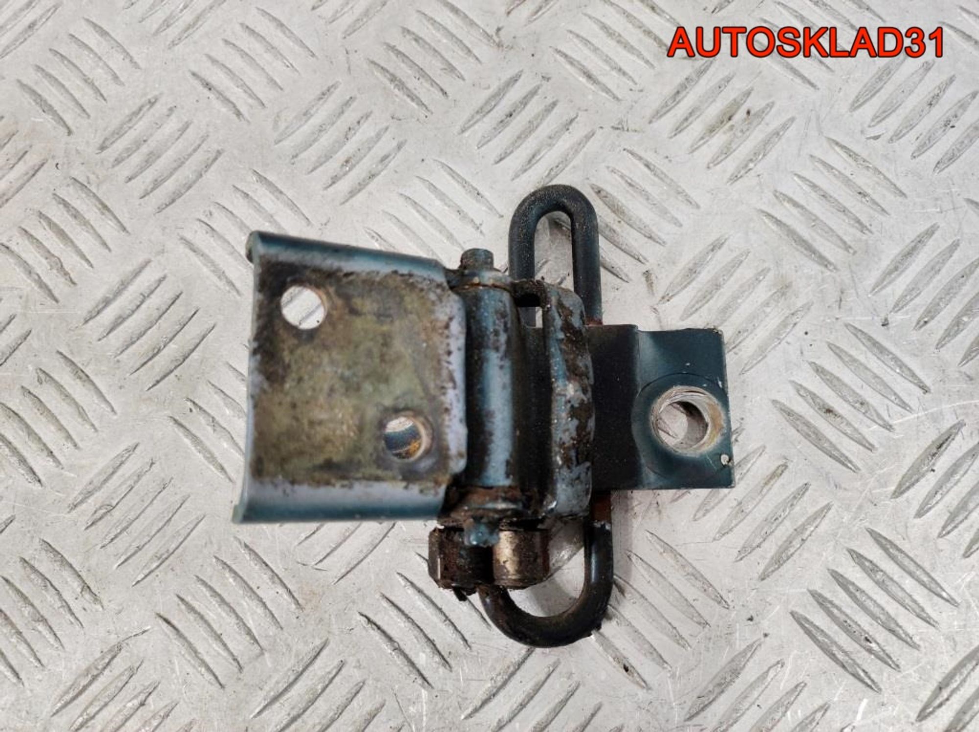 Петля двери передней правой нижняя Audi A6 C4, 1800 рублей, Дубовое