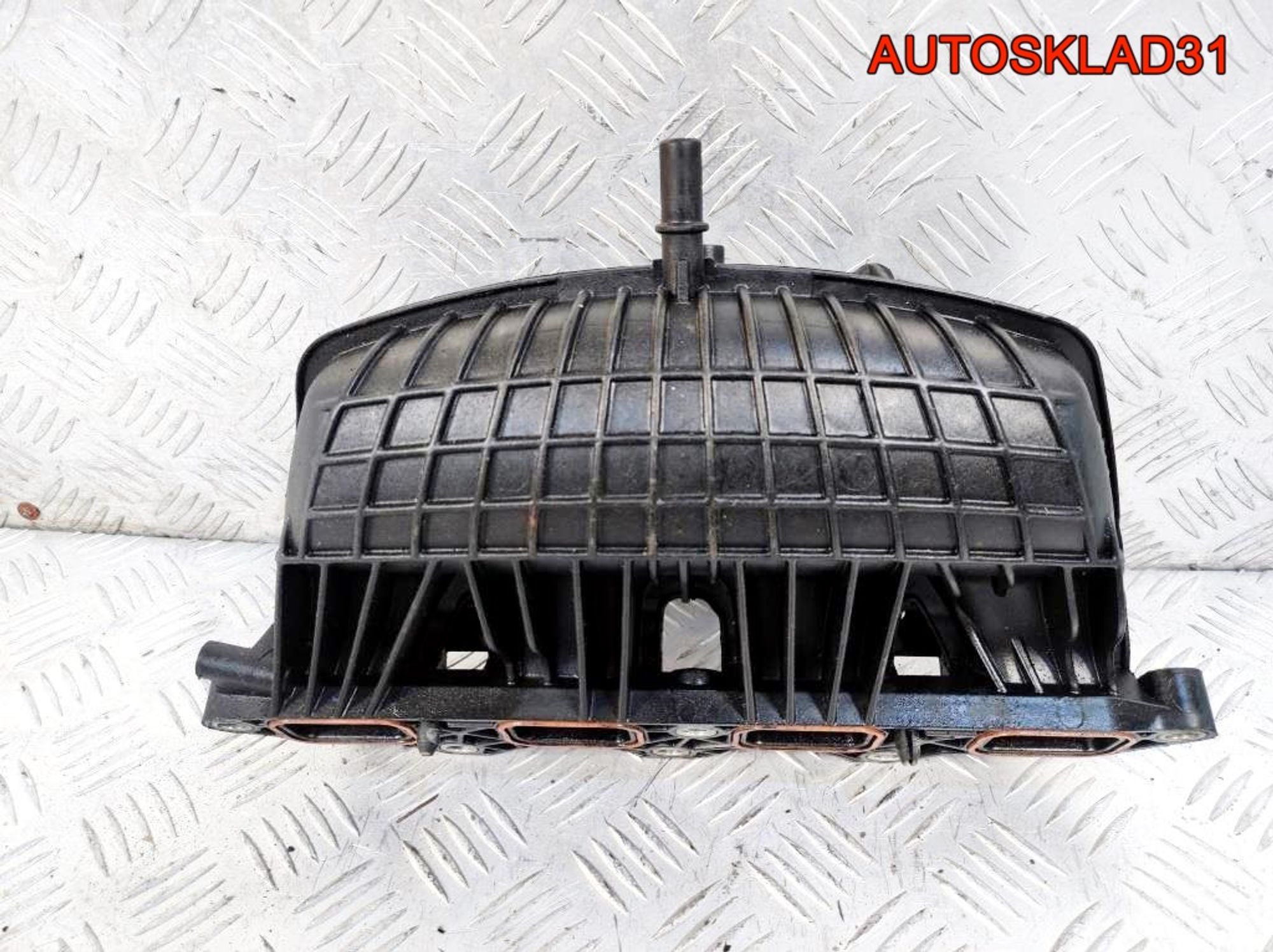 Коллектор впускной VW Tiguan CAV 03C129711AE, 3700 рублей, Дубовое