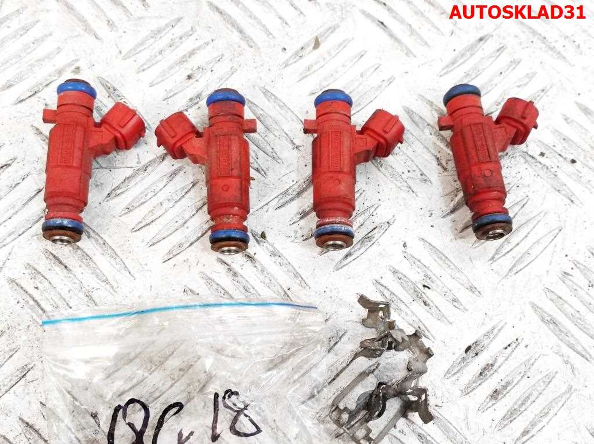 Форсунка топливная Nissan Almera N16 1,8 QG18 0280155940 Цена за Одну форсунку, 800 рублей, Дубовое