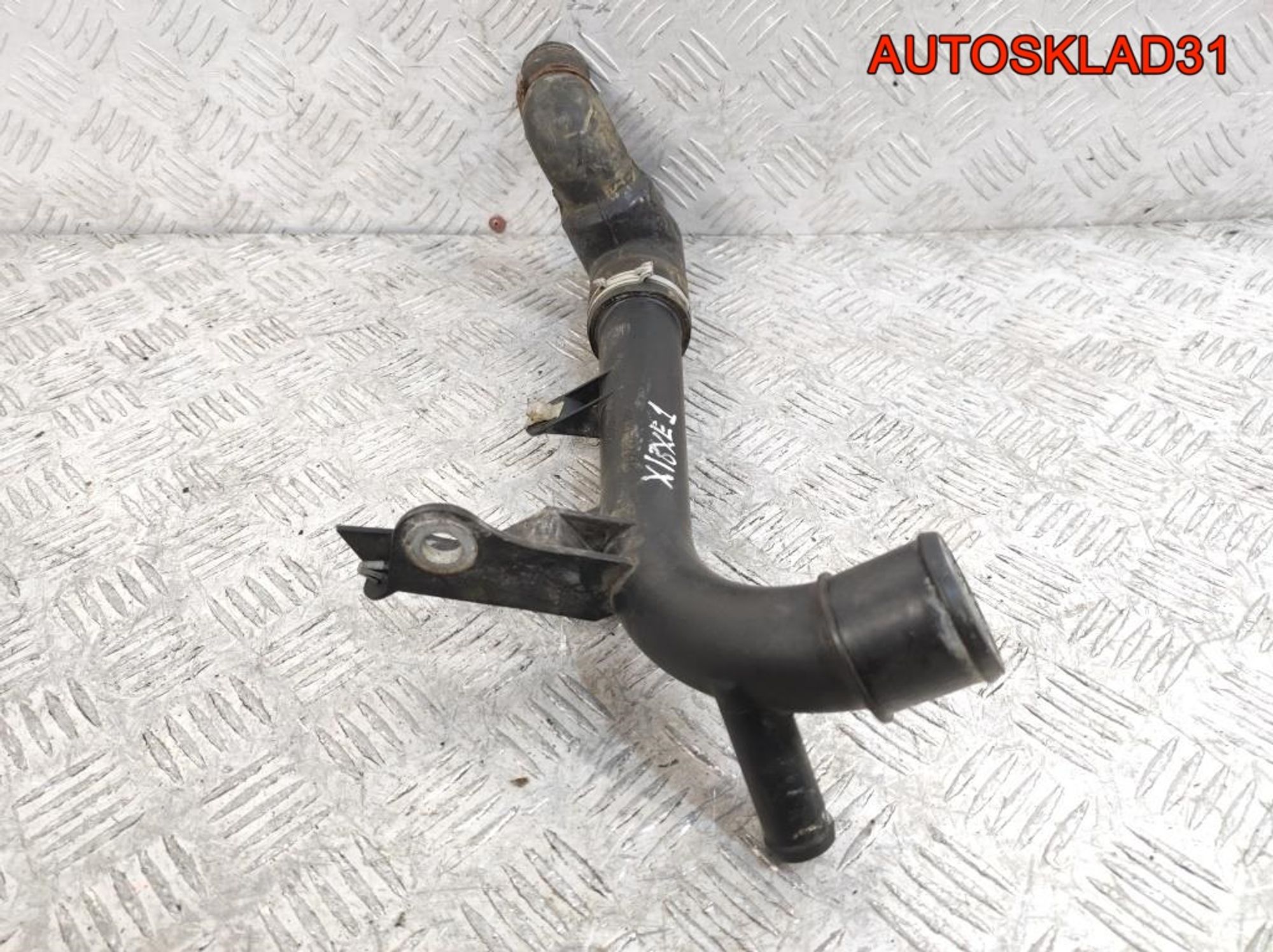 Трубка системы охлаждения Opel Vectra B 1,8 X18XE1 Бензин 90531675, 2000 рублей, Дубовое