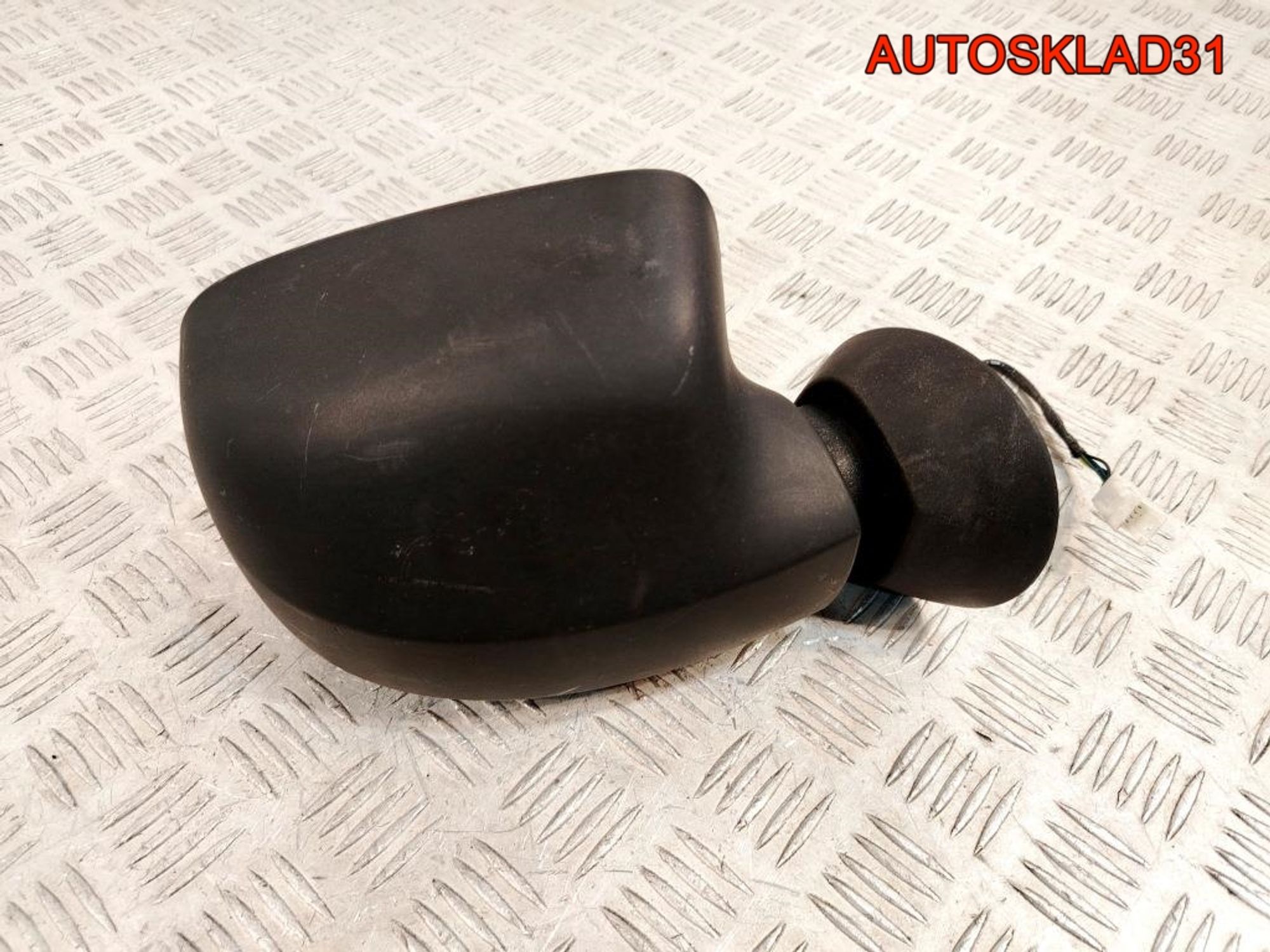 Зеркало правое Renault Logan 8200497487, 1500 рублей, Дубовое