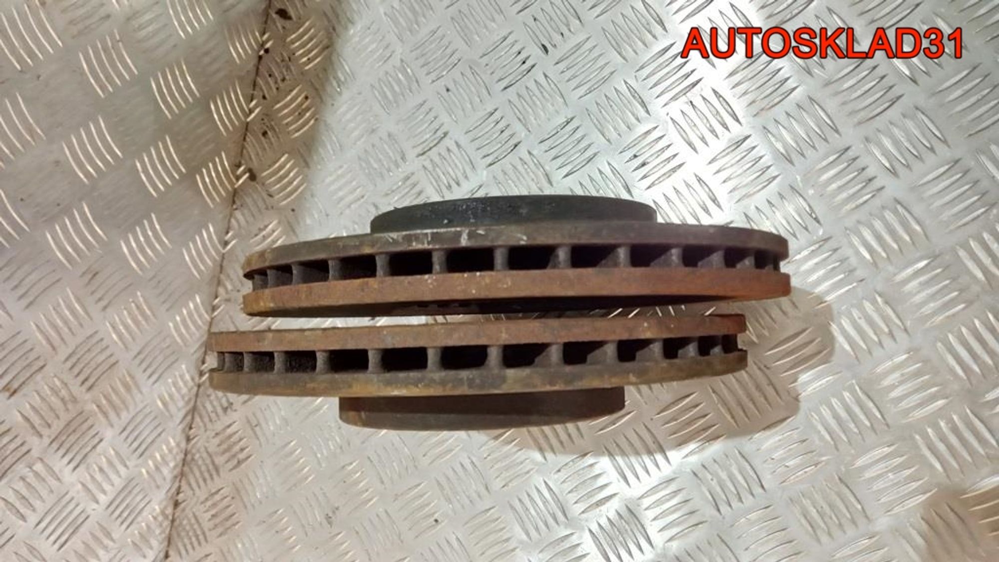 Диск тормозной передний комплект Kia Cerato 517122F100, 3000 рублей, Дубовое