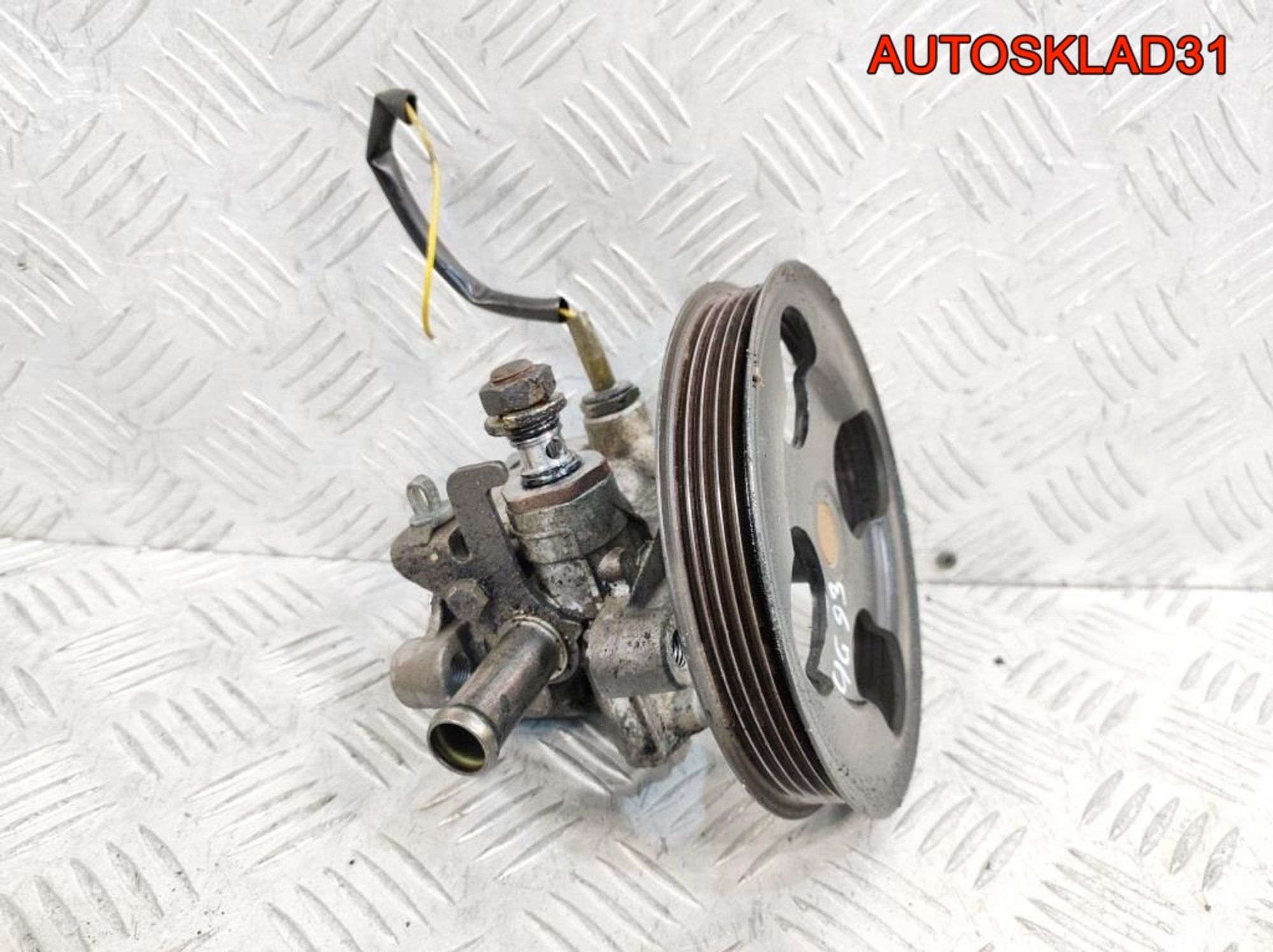 Насос ГУР Mitsubishi Carisma DA 1.8 4G93 MR916044, 3300 рублей, Дубовое