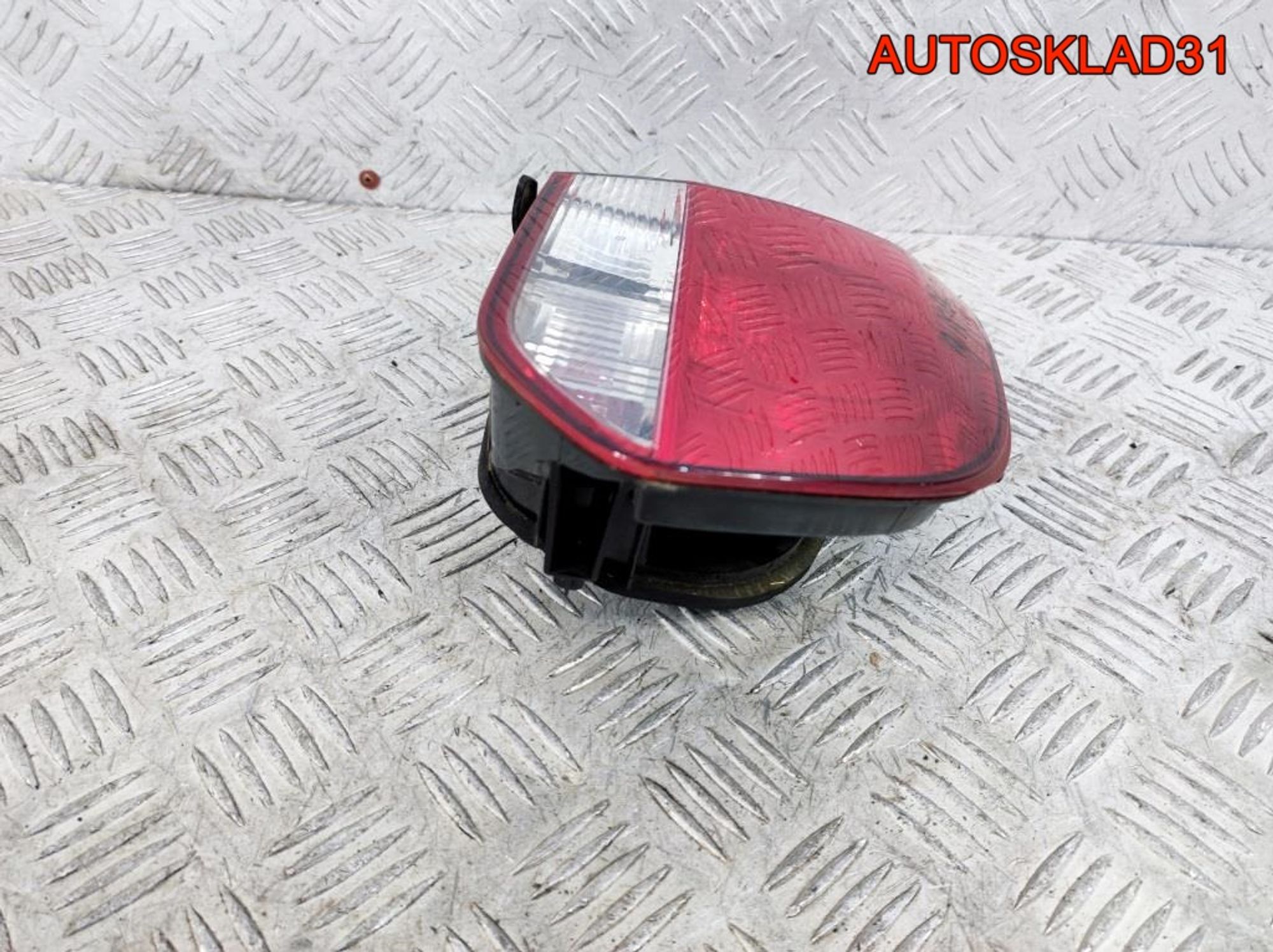 Фонарь внутренний левый VW Golf 6 5K0945093G, 3300 рублей, Дубовое