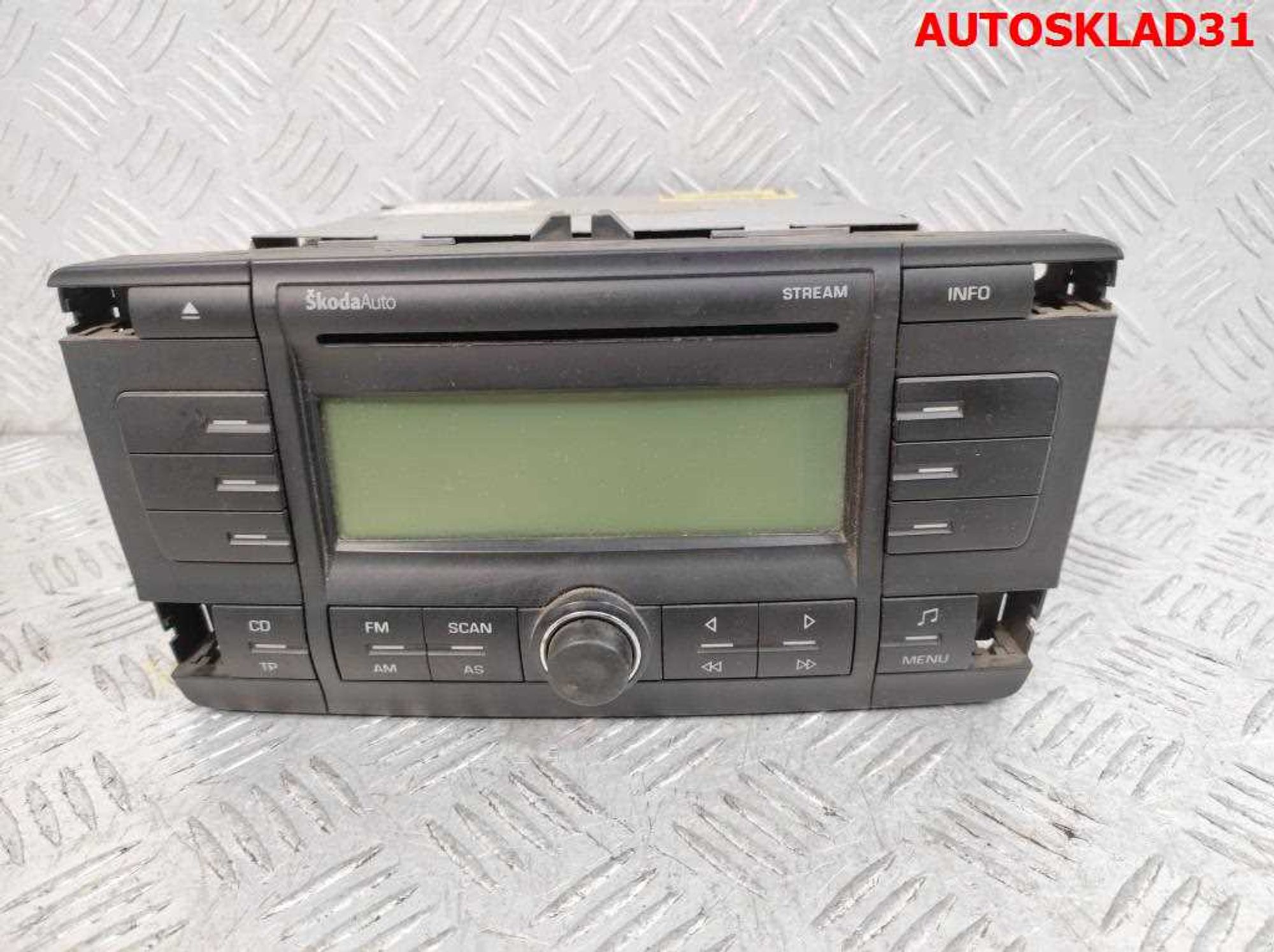 Магнитола Skoda Octavia A5 1Z0035161B, 1500 рублей, Дубовое