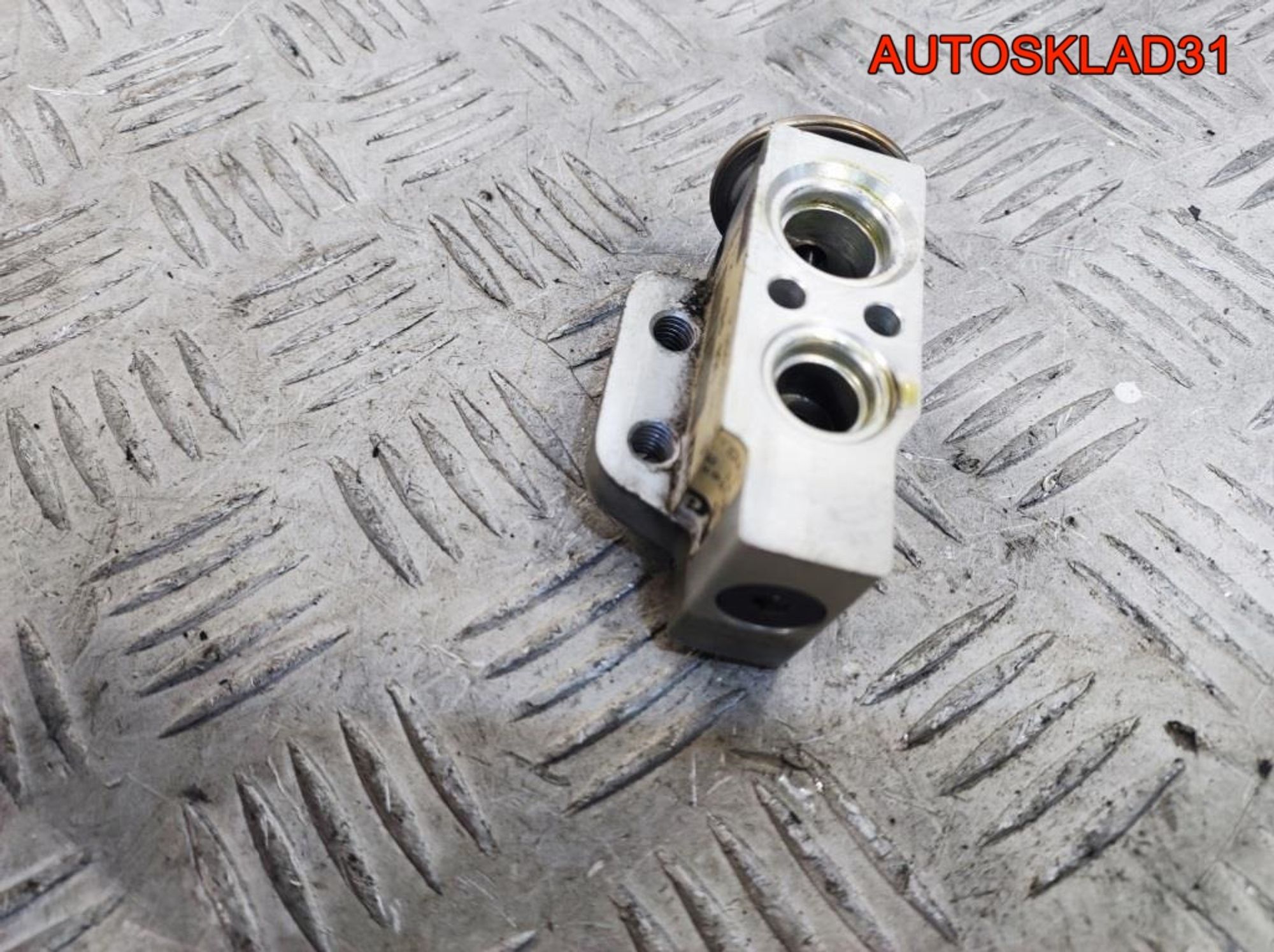 Клапан кондиционера Volkswagen Touran 1K0820679, 900 рублей, Дубовое