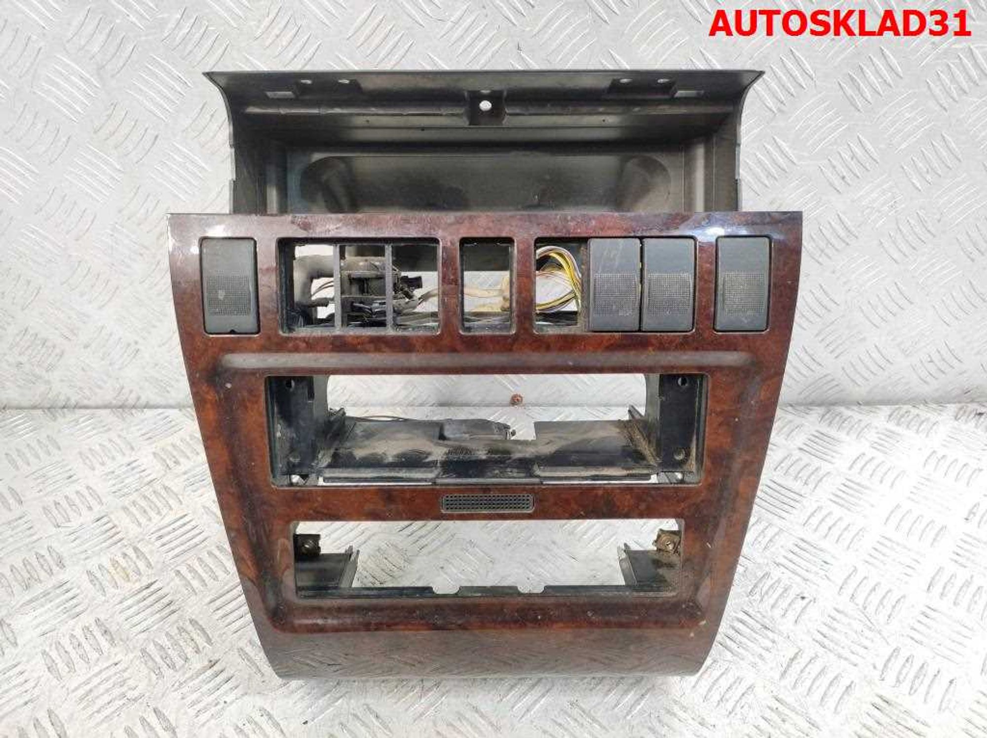 Рамка магнитолы Audi A8 D2 4D0857007C, 2000 рублей, Дубовое