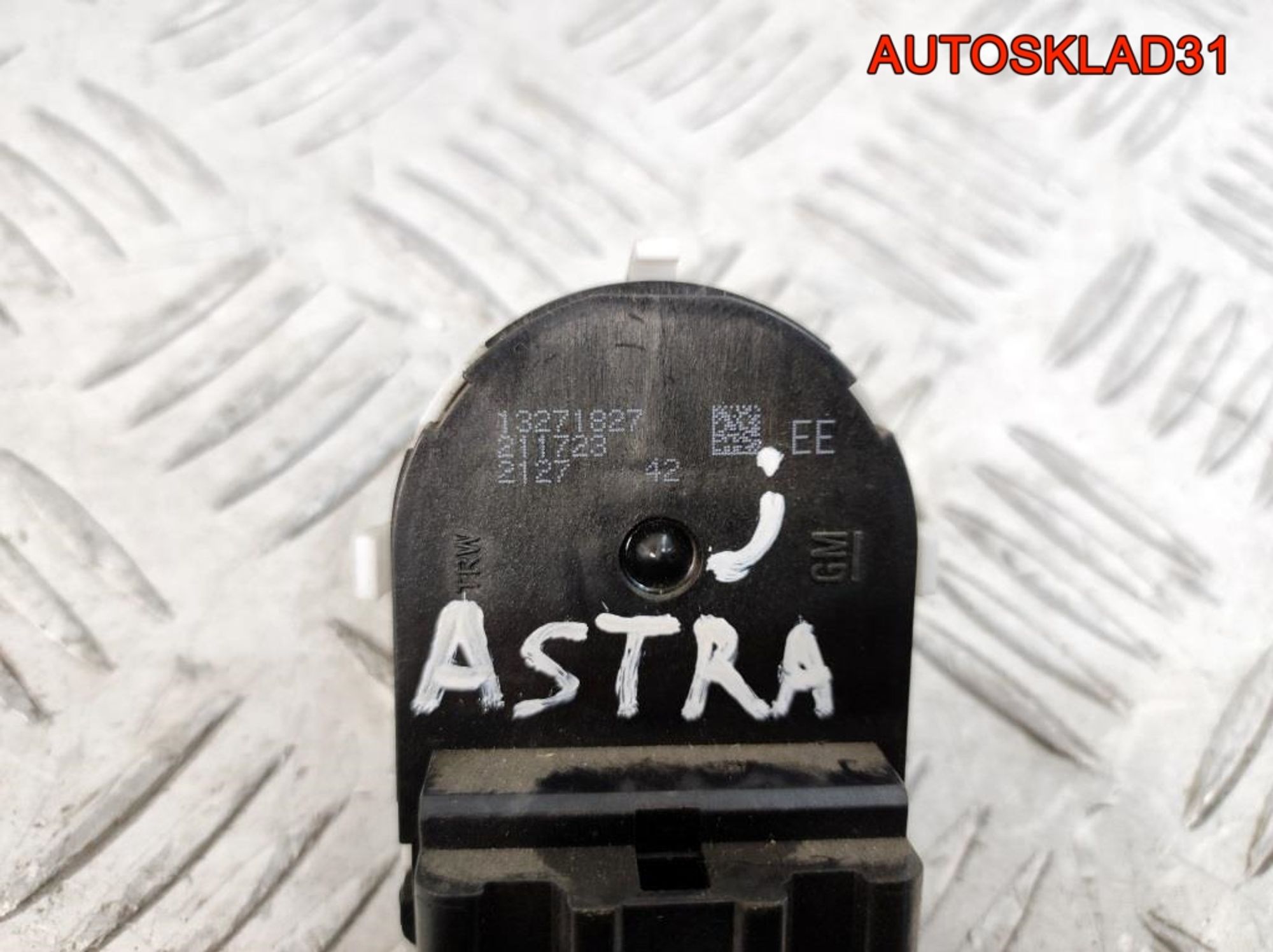 Переключатель регулировки зеркала Opel Astra J 13271827, 1500 рублей, Дубовое