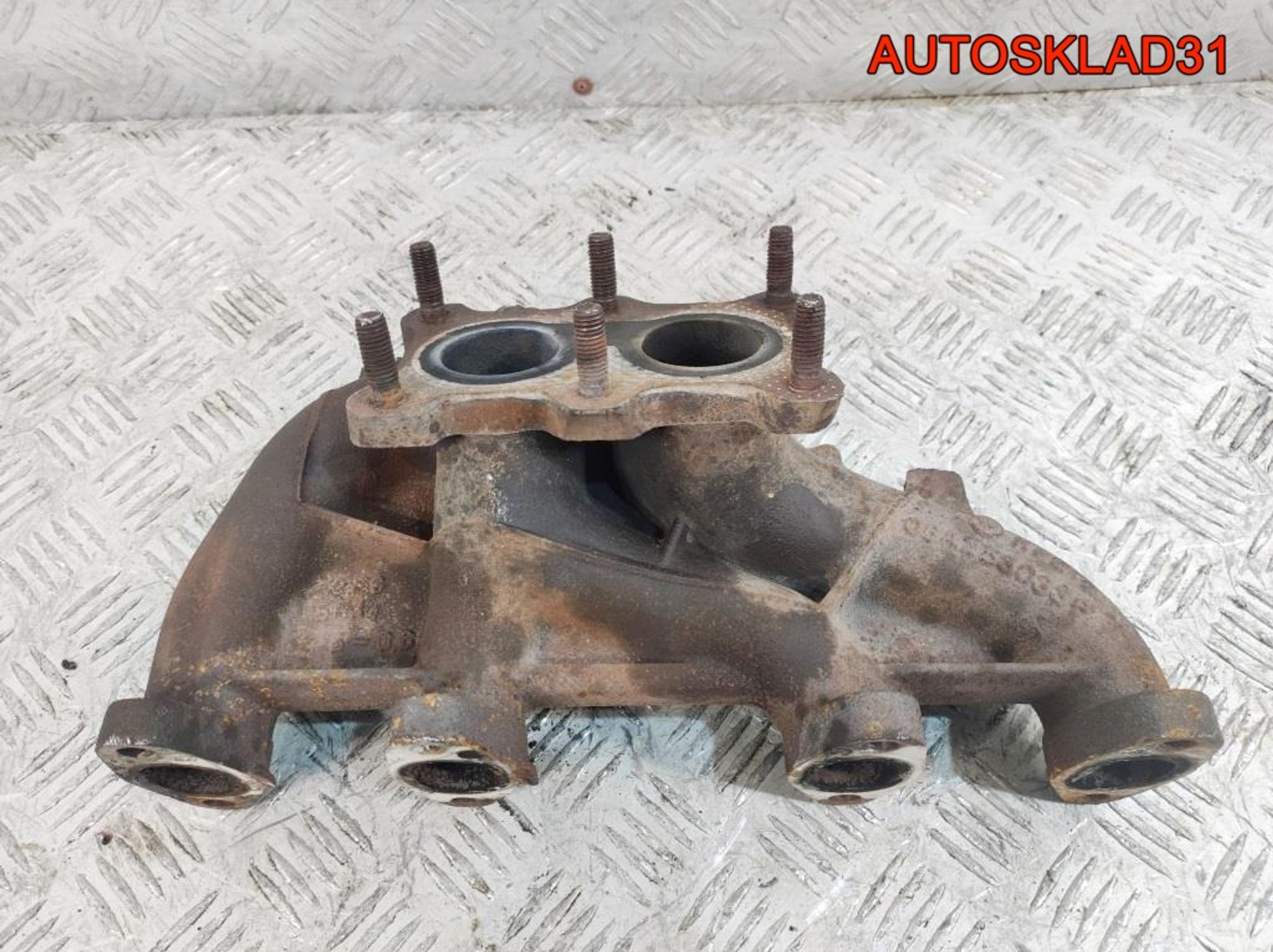 Коллектор выпускной VW Golf 4 1,6 BFQ 06A253033P, 1500 рублей, Дубовое